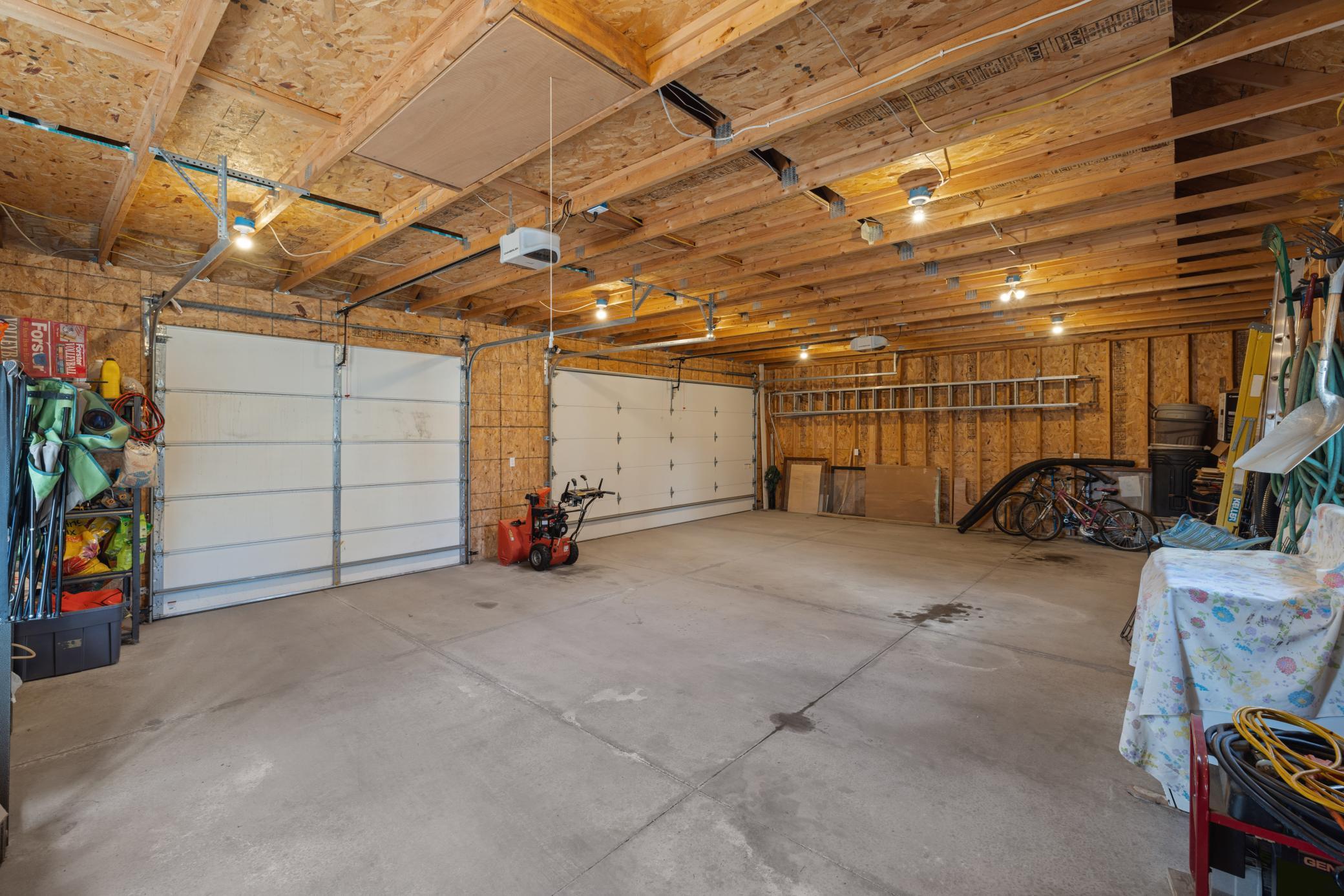 1899 single family home for sale at 1100 3rd Avenue S in Fargo, ND — 7 bed, 5 bath (photo 56 of 78)