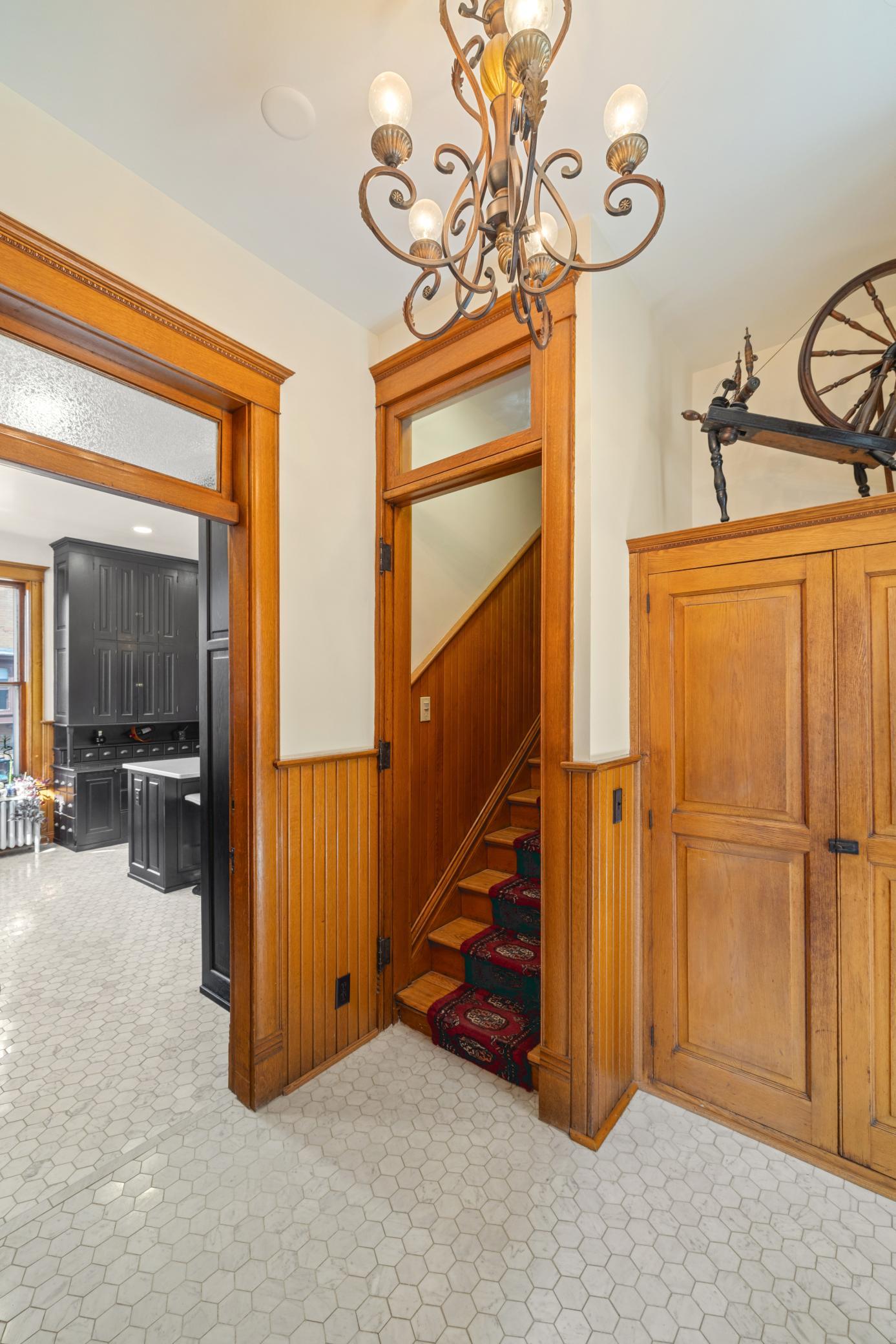1899 single family home for sale at 1100 3rd Avenue S in Fargo, ND — 7 bed, 5 bath (photo 70 of 78)