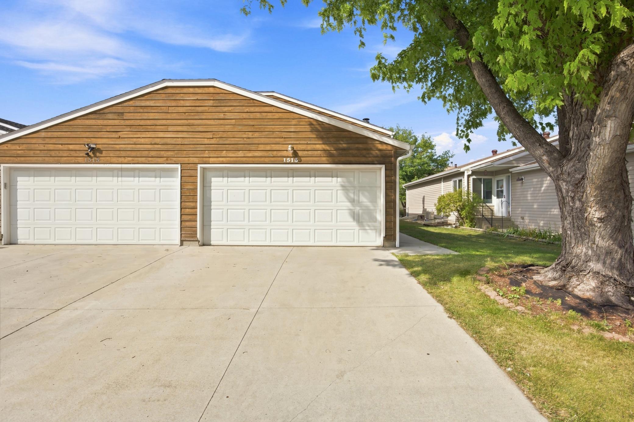 1985 single family home for sale at 1513 28th Avenue S in Fargo, ND — 4 bed, 2 bath (photo 3 of 29)