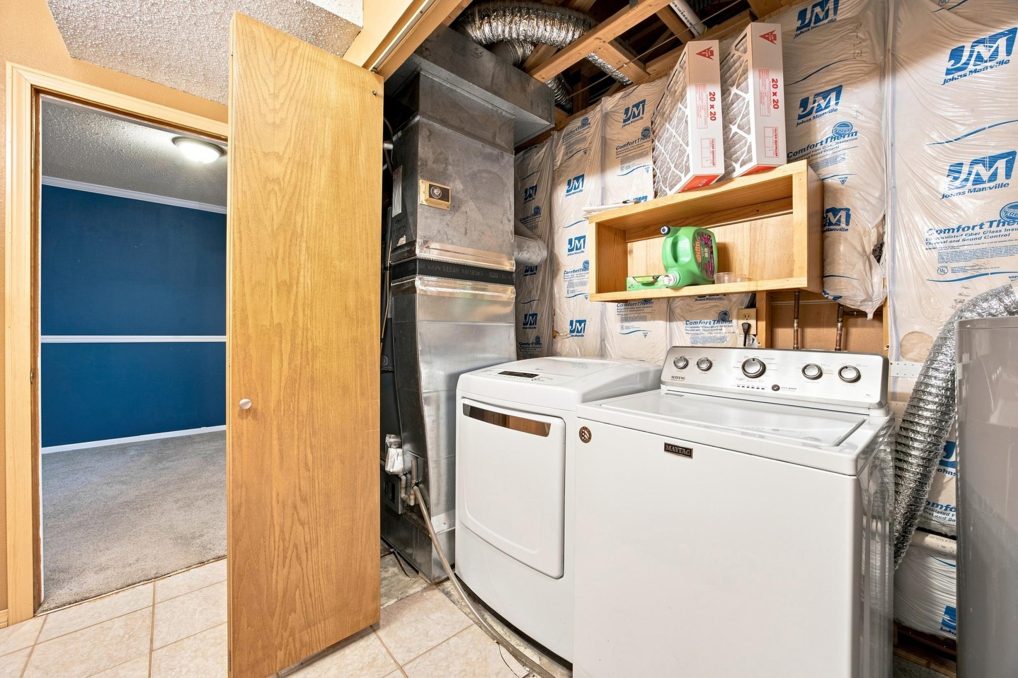 1985 single family home for sale at 1513 28th Avenue S in Fargo, ND — 4 bed, 2 bath (photo 26 of 29)