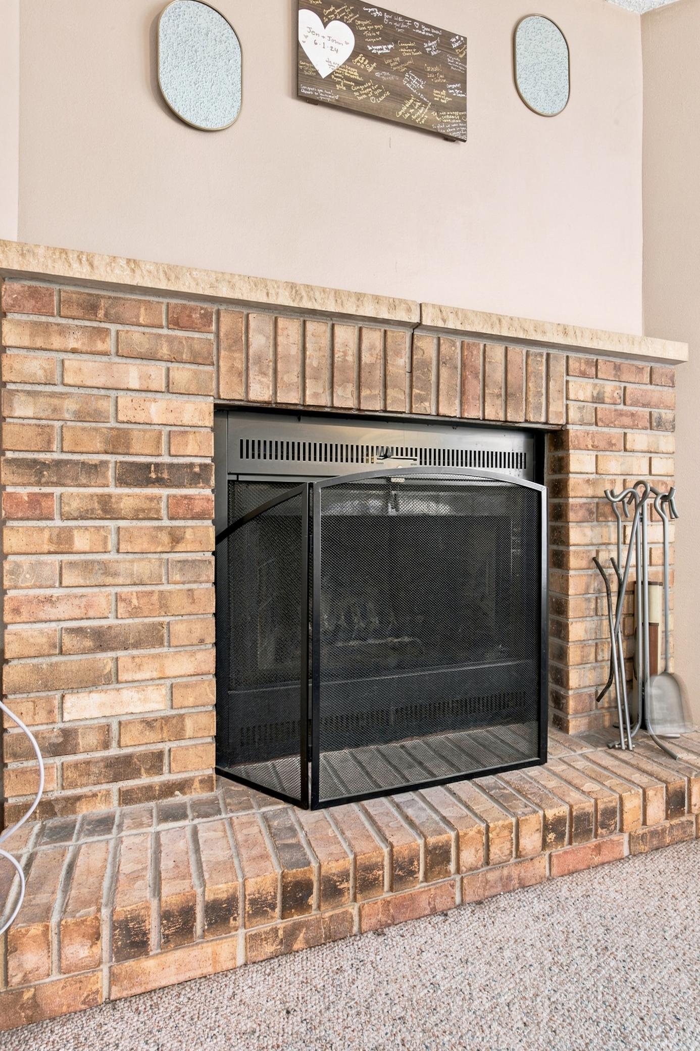 1985 single family home for sale at 1513 28th Avenue S in Fargo, ND — 4 bed, 2 bath (photo 8 of 29)