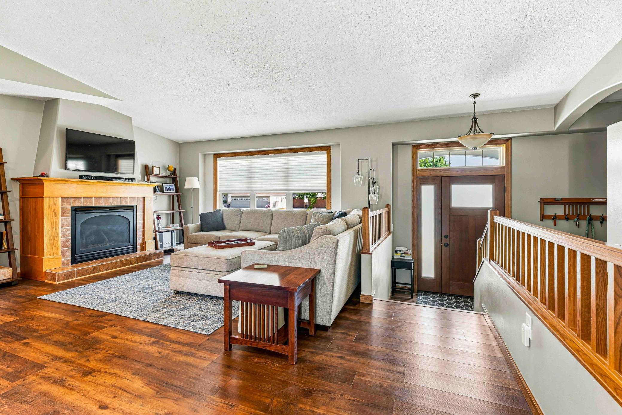 2005 single family home for sale at 1622 3rd Street W in West Fargo, ND — 4 bed, 3 bath (photo 12 of 46)