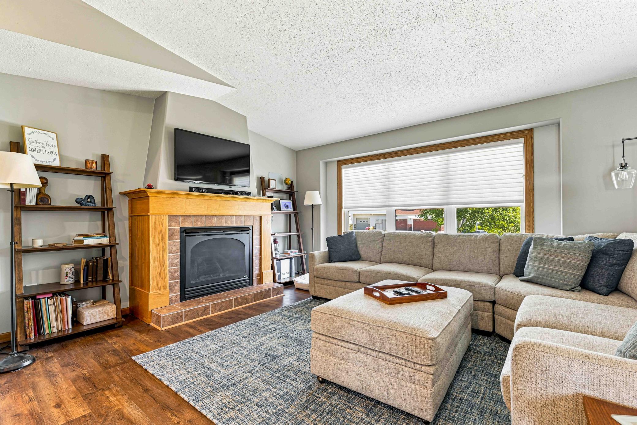 2005 single family home for sale at 1622 3rd Street W in West Fargo, ND — 4 bed, 3 bath (photo 13 of 46)