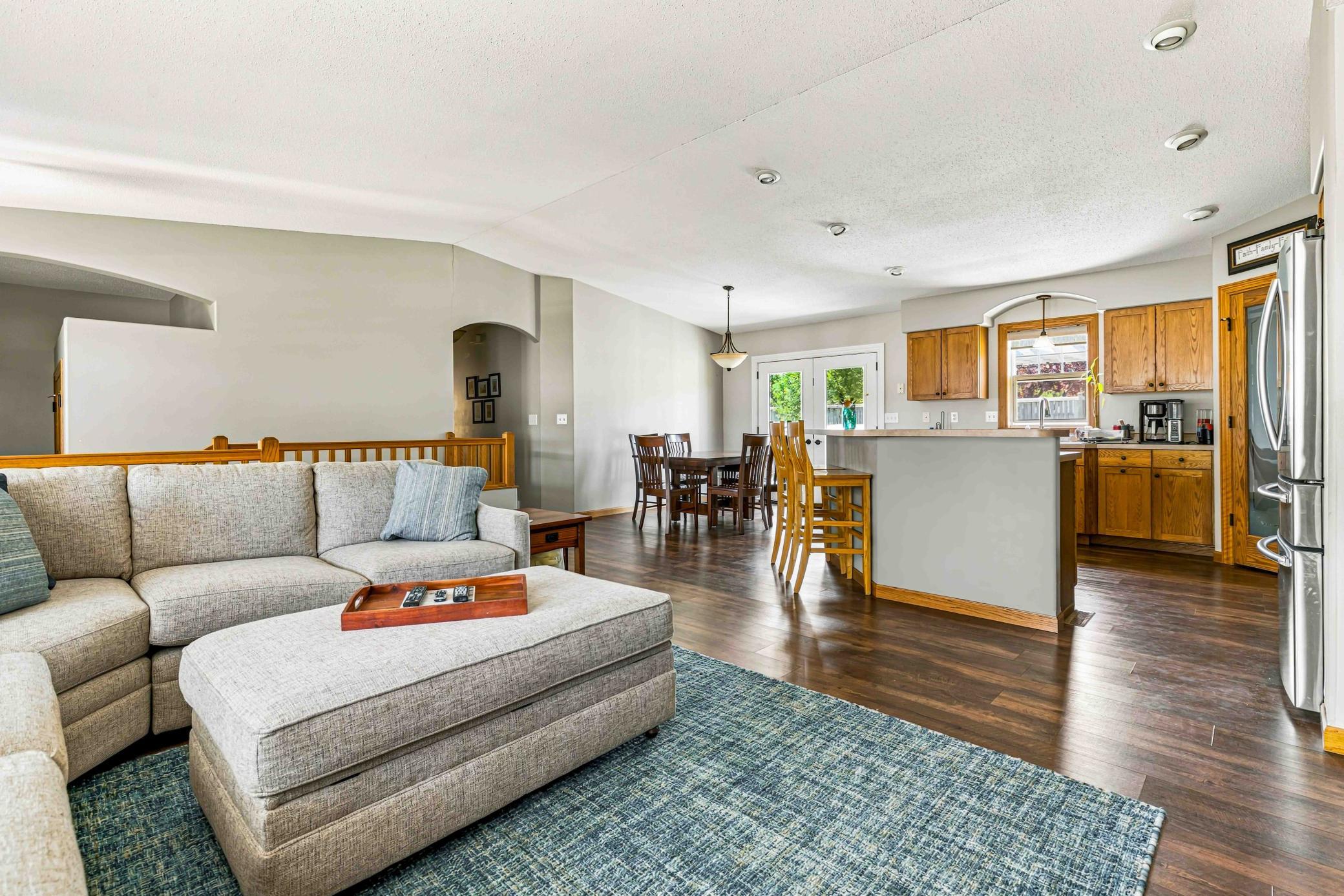 2005 single family home for sale at 1622 3rd Street W in West Fargo, ND — 4 bed, 3 bath (photo 16 of 46)