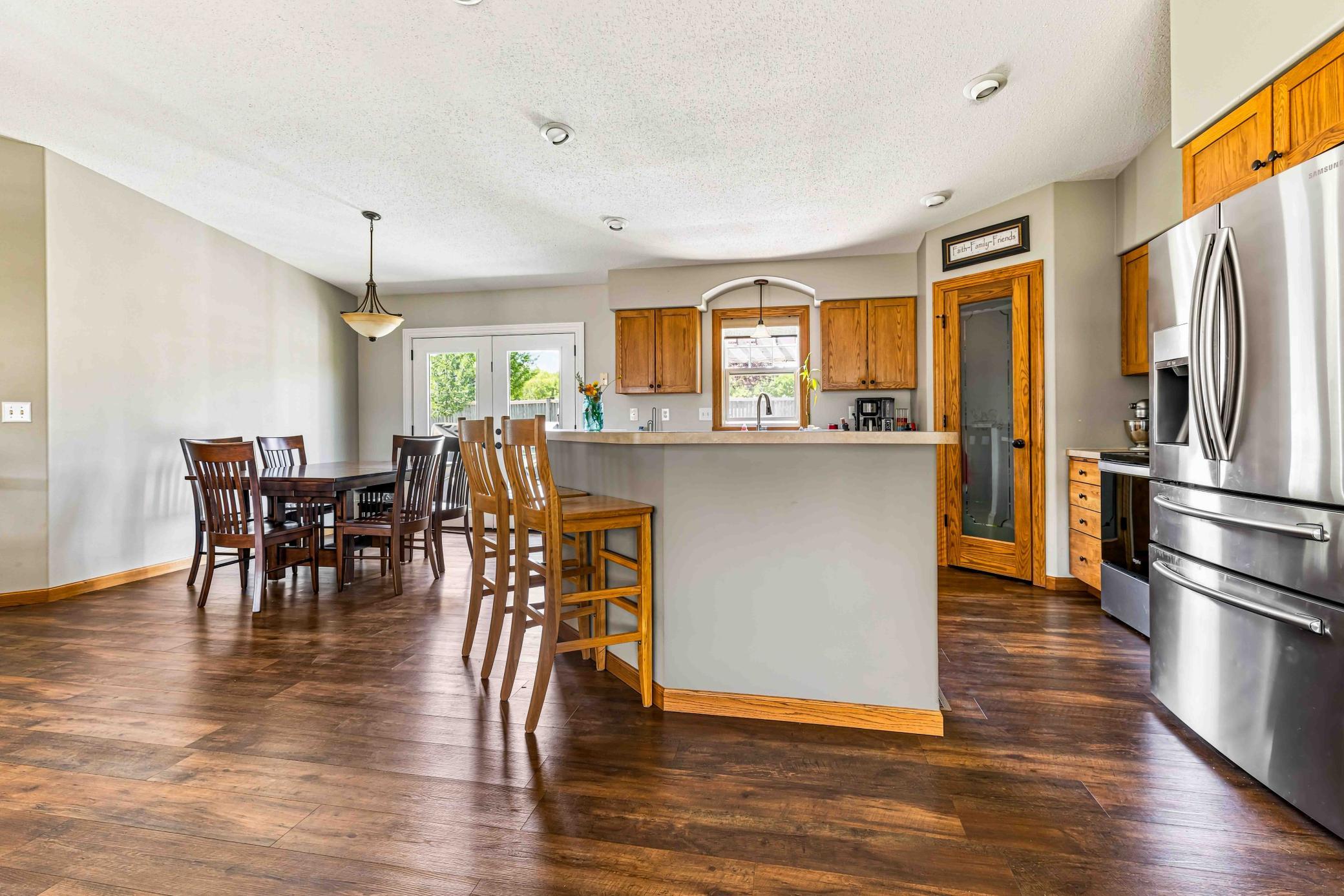 2005 single family home for sale at 1622 3rd Street W in West Fargo, ND — 4 bed, 3 bath (photo 17 of 46)