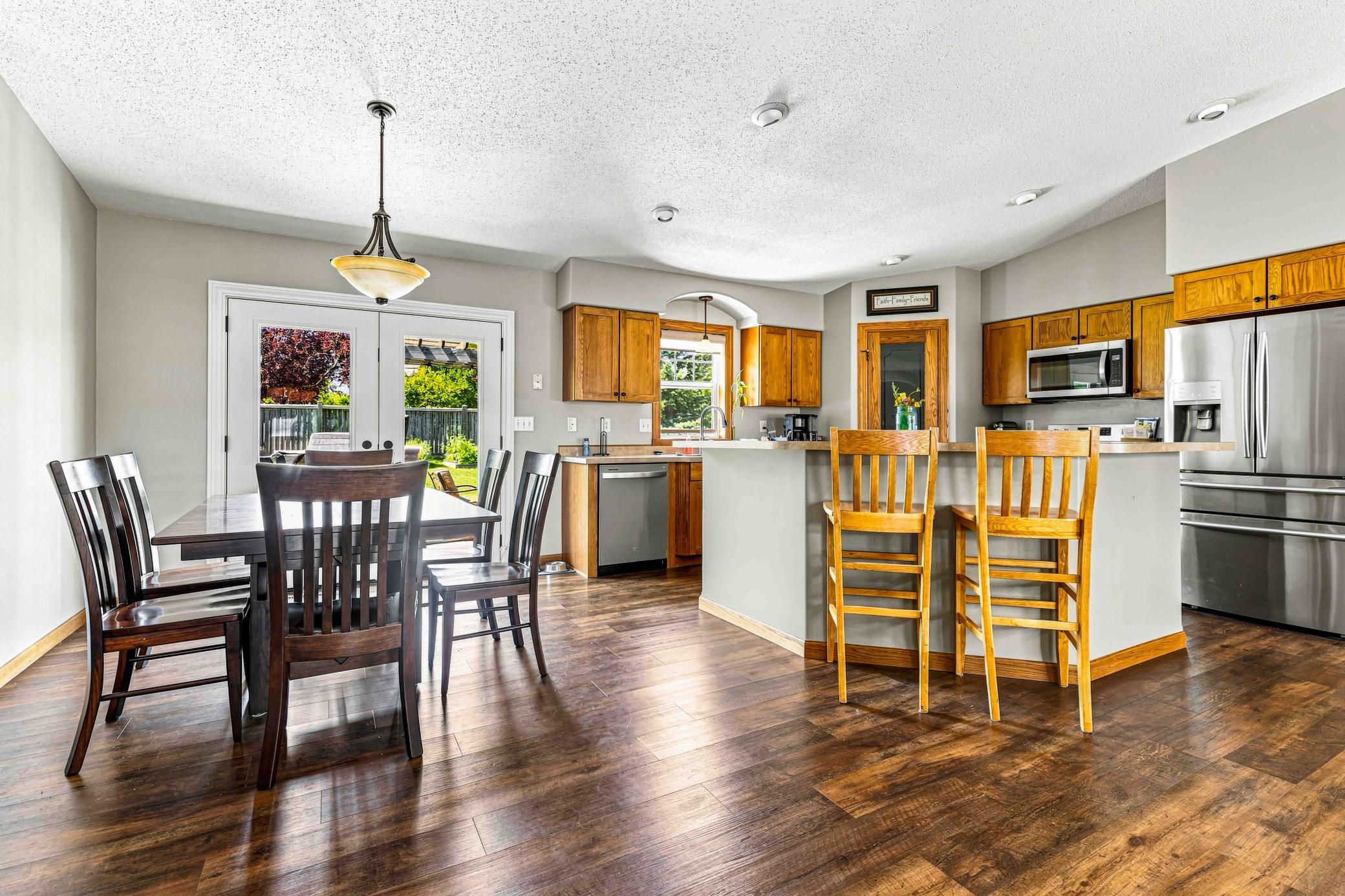 2005 single family home for sale at 1622 3rd Street W in West Fargo, ND — 4 bed, 3 bath (photo 18 of 46)