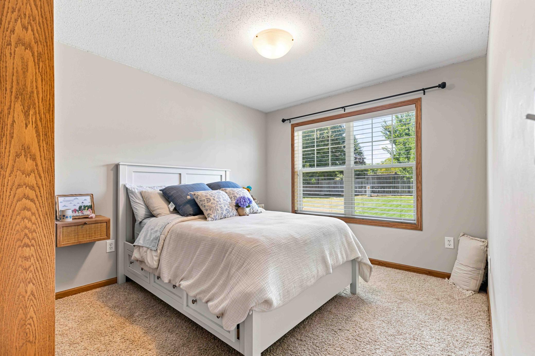 2005 single family home for sale at 1622 3rd Street W in West Fargo, ND — 4 bed, 3 bath (photo 34 of 46)