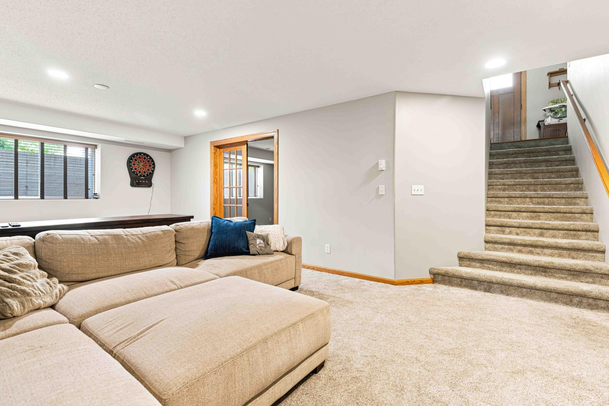 2005 single family home for sale at 1622 3rd Street W in West Fargo, ND — 4 bed, 3 bath (photo 36 of 46)