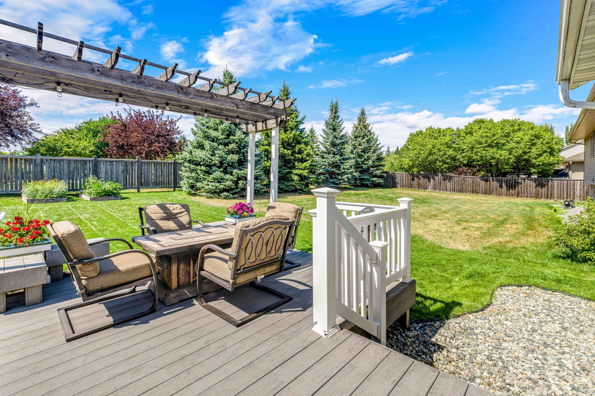 2005 single family home for sale at 1622 3rd Street W in West Fargo, ND — 4 bed, 3 bath (photo 9 of 46)