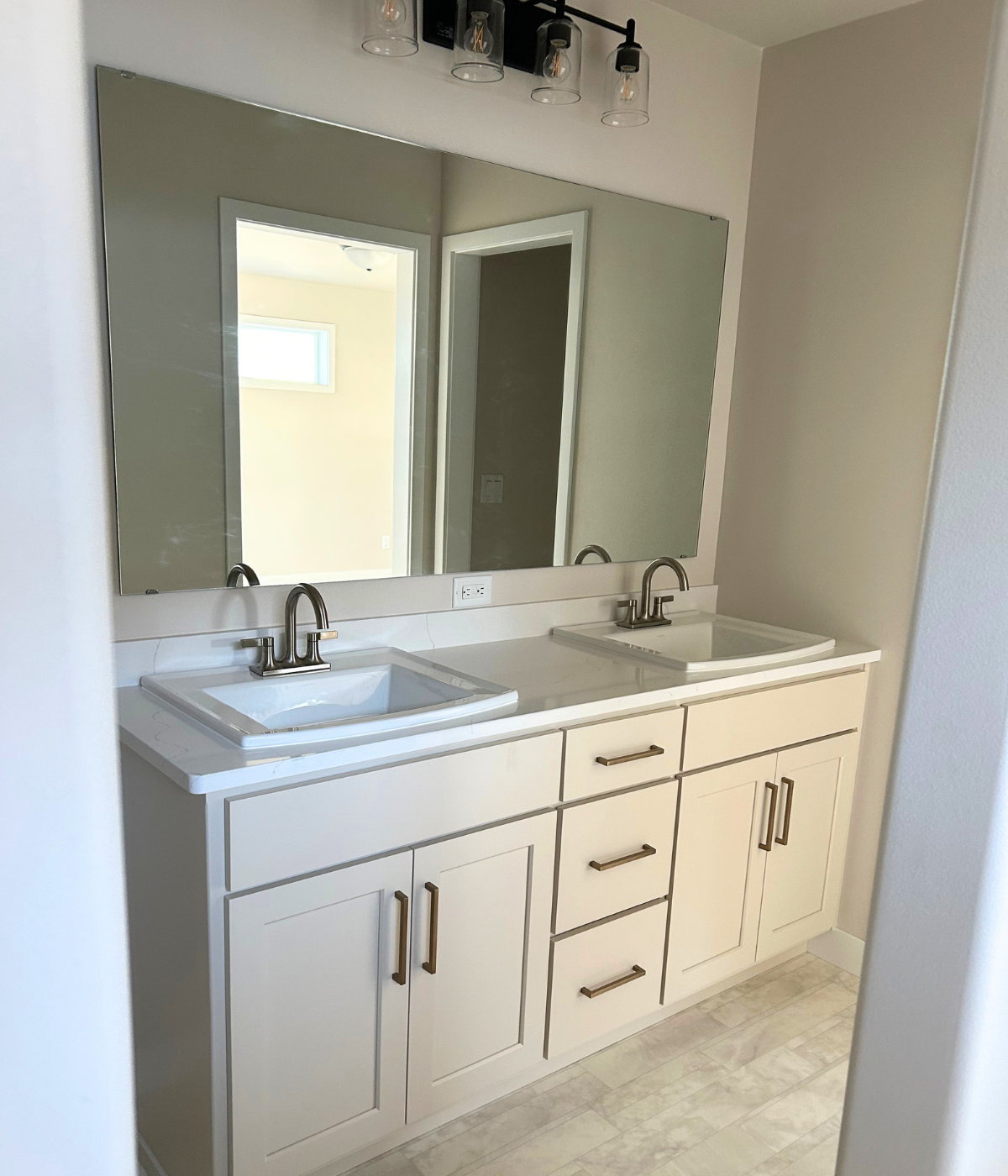 2026 single family home for sale at 6749 30th Street S in Fargo, ND — 3 bed, 3 bath (photo 9 of 11)