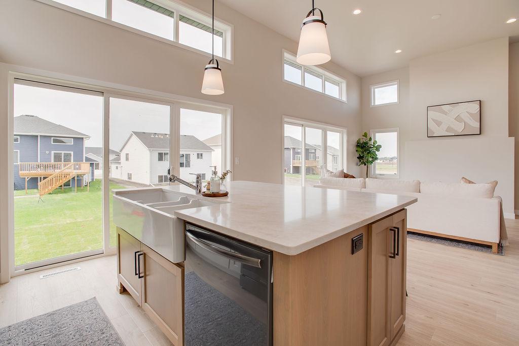2026 single family home for sale at 6749 30th Street S in Fargo, ND — 3 bed, 3 bath (photo 13 of 34)