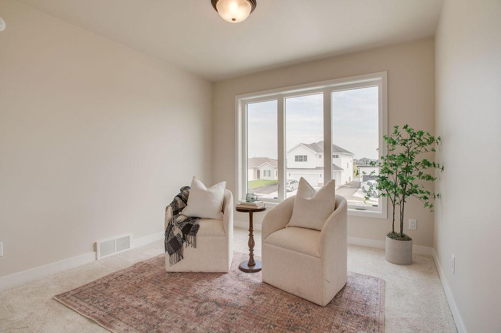 2026 single family home for sale at 6749 30th Street S in Fargo, ND — 3 bed, 3 bath (photo 19 of 34)