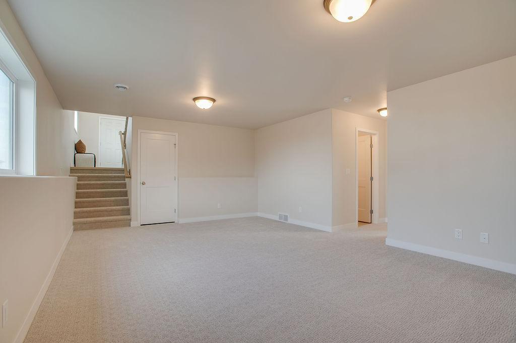 2026 single family home for sale at 6749 30th Street S in Fargo, ND — 3 bed, 3 bath (photo 29 of 34)