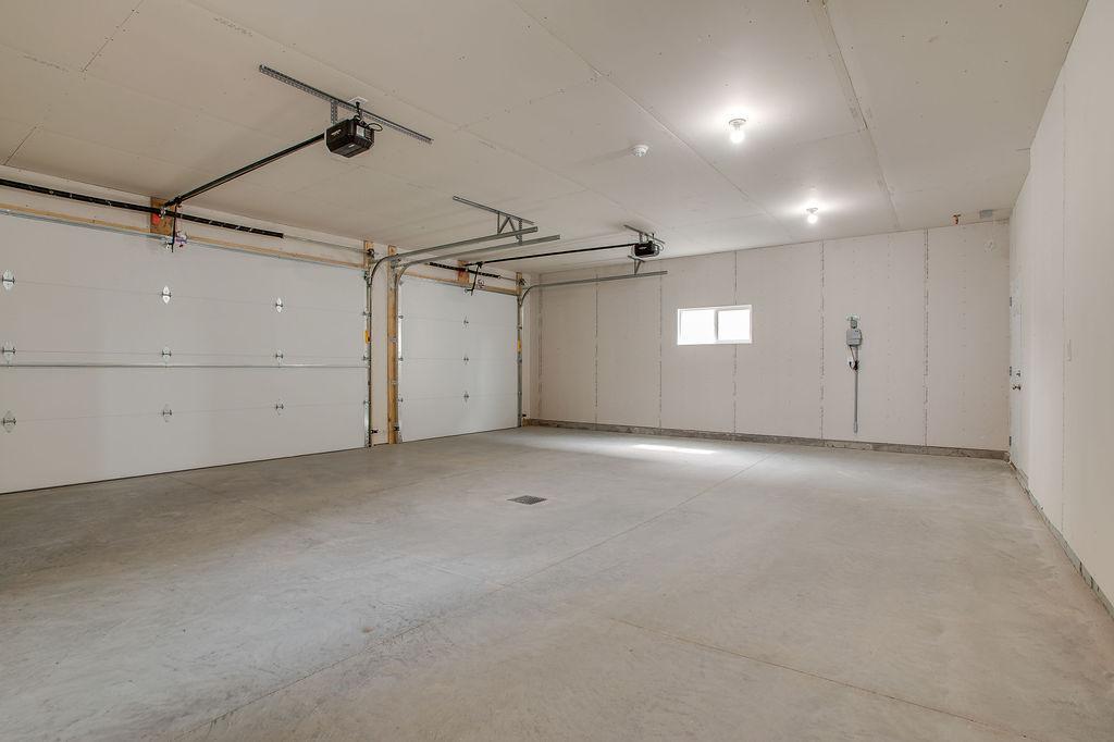 2026 single family home for sale at 6749 30th Street S in Fargo, ND — 3 bed, 3 bath (photo 33 of 34)