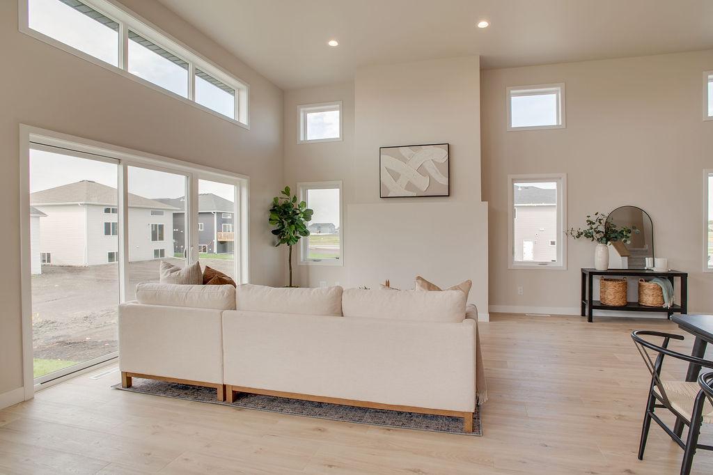 2026 single family home for sale at 6749 30th Street S in Fargo, ND — 3 bed, 3 bath (photo 9 of 34)
