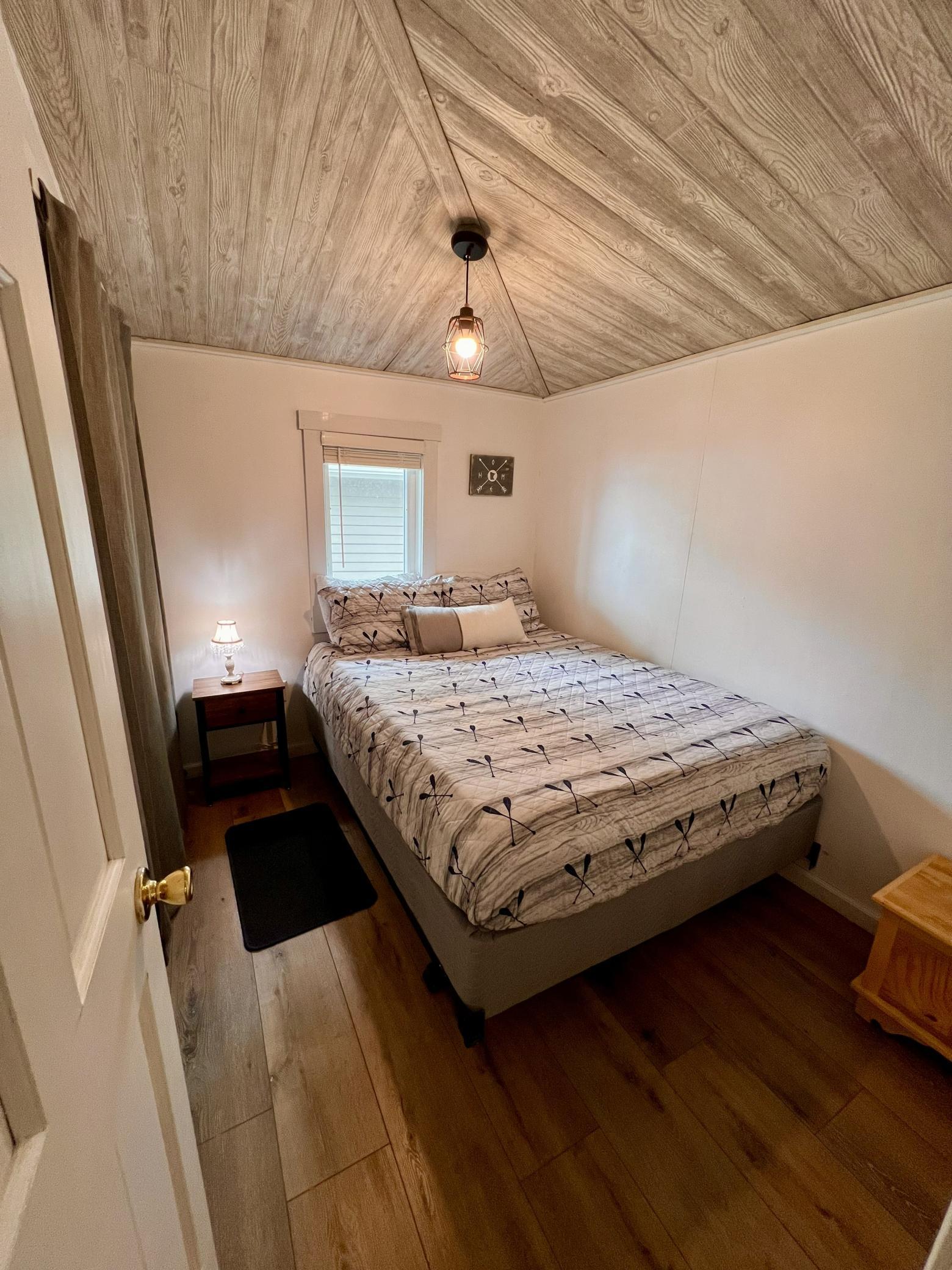 1949 single family home for sale at 1321 S Darling Drive NW in Alexandria, MN — 2 bed, 1 bath (photo 9 of 16)