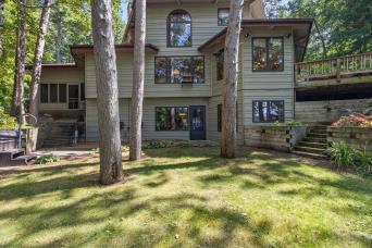 1992 single family home for sale at 11077 Leisure Lane in Brainerd, MN — 3 bed, 3 bath (photo 2 of 64)