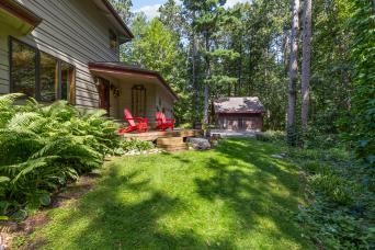 1992 single family home for sale at 11077 Leisure Lane in Brainerd, MN — 3 bed, 3 bath (photo 5 of 64)