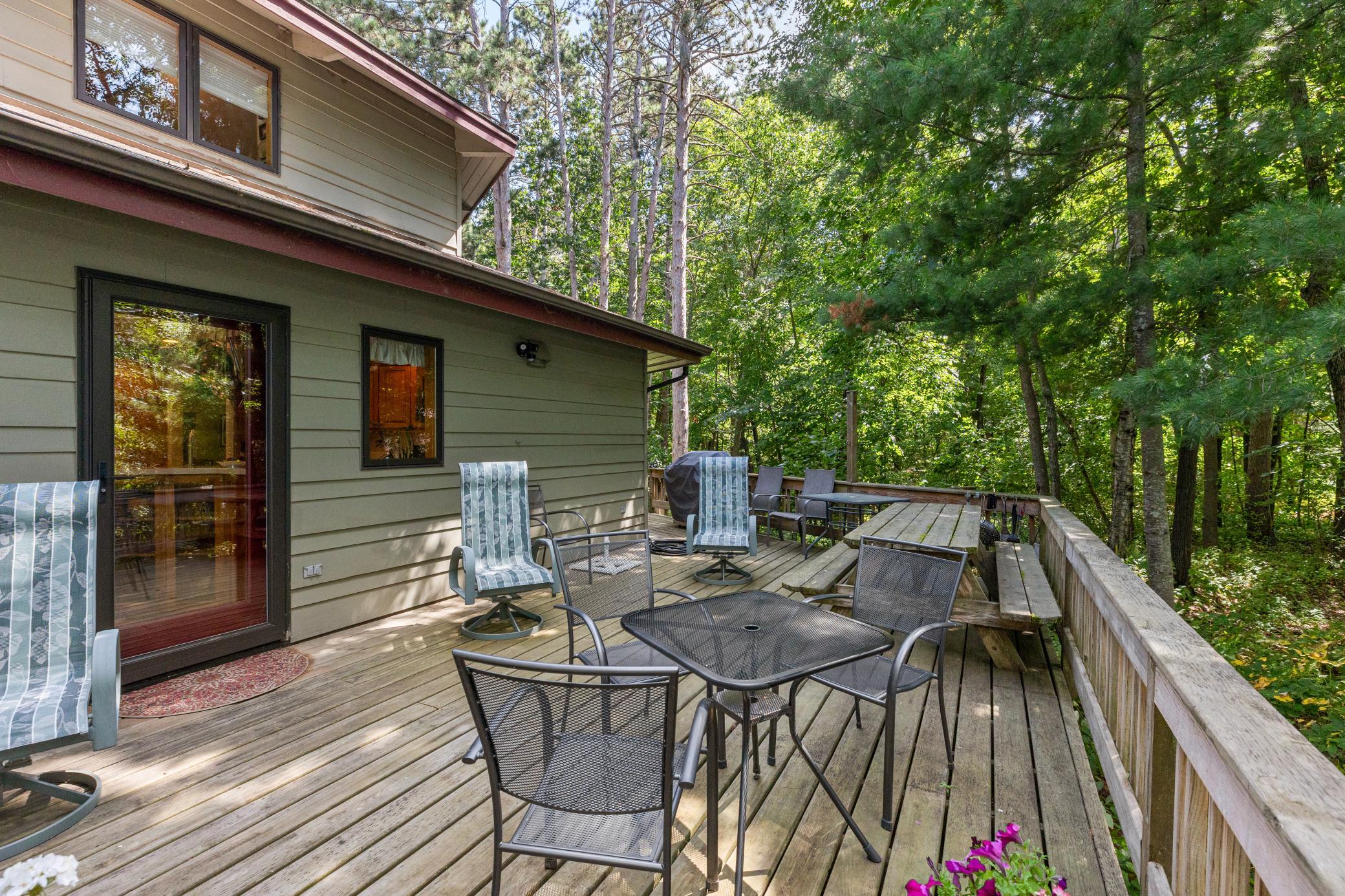 1992 single family home for sale at 11077 Leisure Lane in Brainerd, MN — 3 bed, 3 bath (photo 11 of 103)