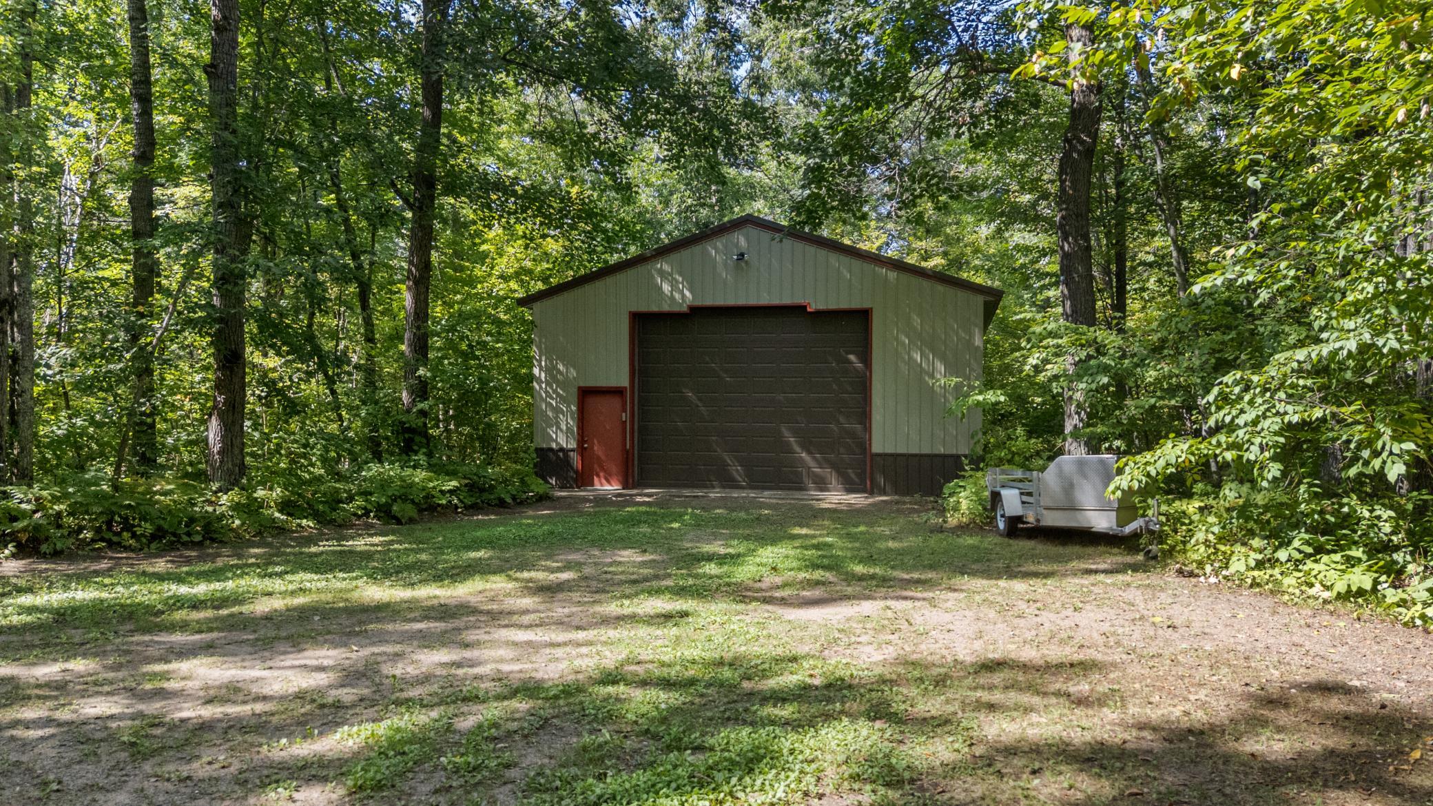 1992 single family home for sale at 11077 Leisure Lane in Brainerd, MN — 3 bed, 3 bath (photo 20 of 103)
