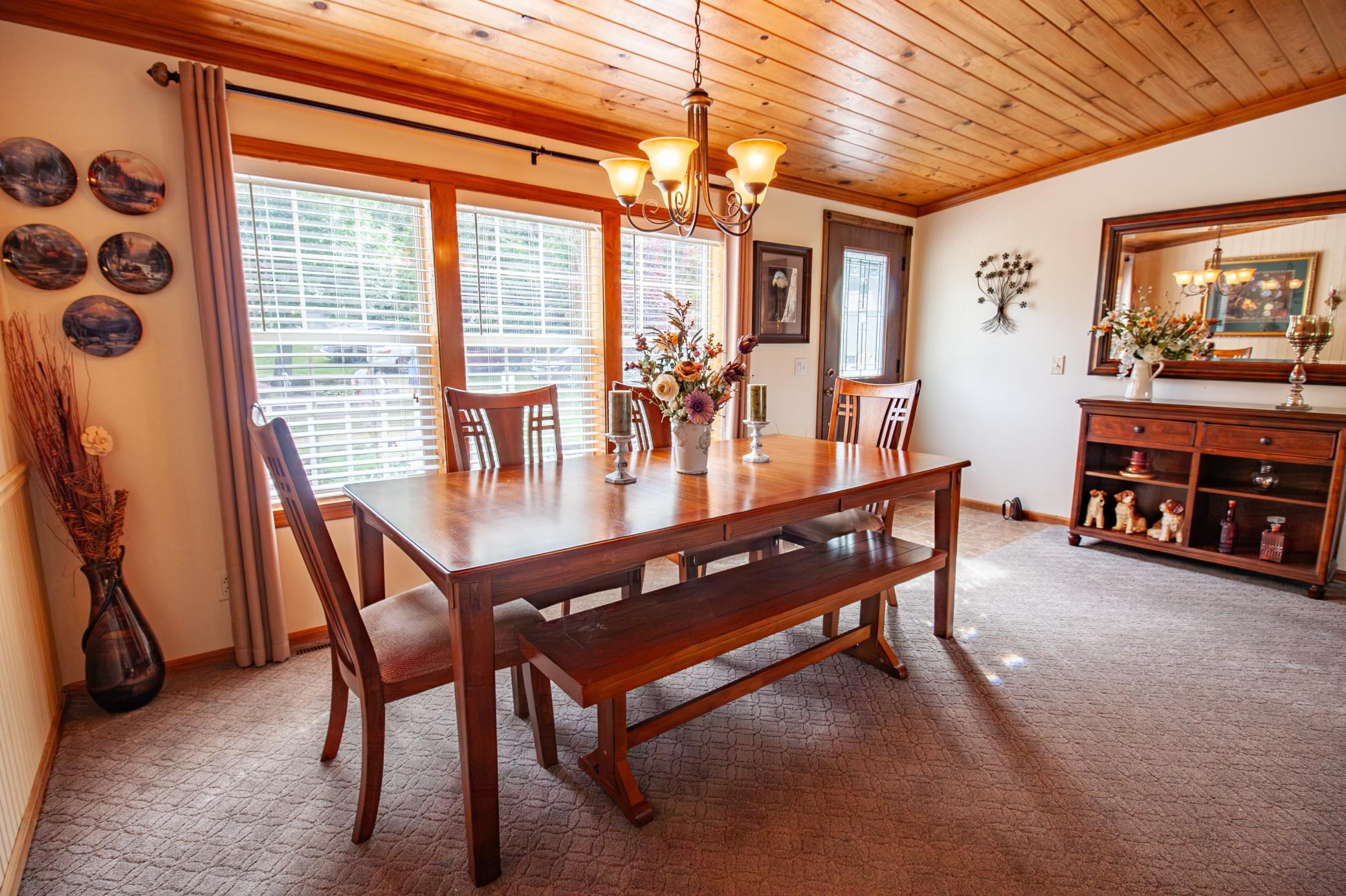2005 single family home for sale at 34295 County Highway 3 in Erhard, MN — 3 bed, 2 bath (photo 5 of 37)