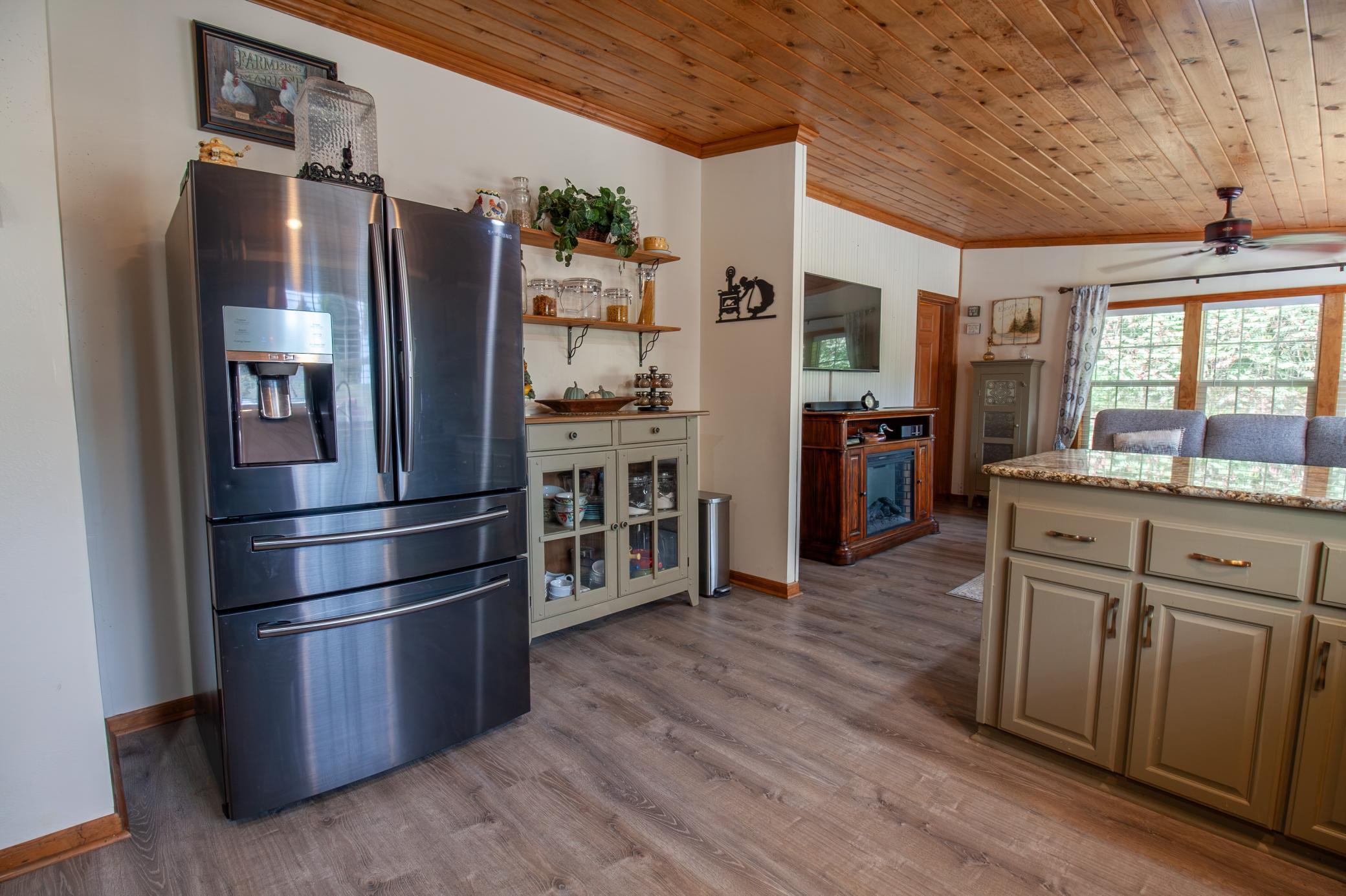 2005 single family home for sale at 34295 County Highway 3 in Erhard, MN — 3 bed, 2 bath (photo 8 of 37)