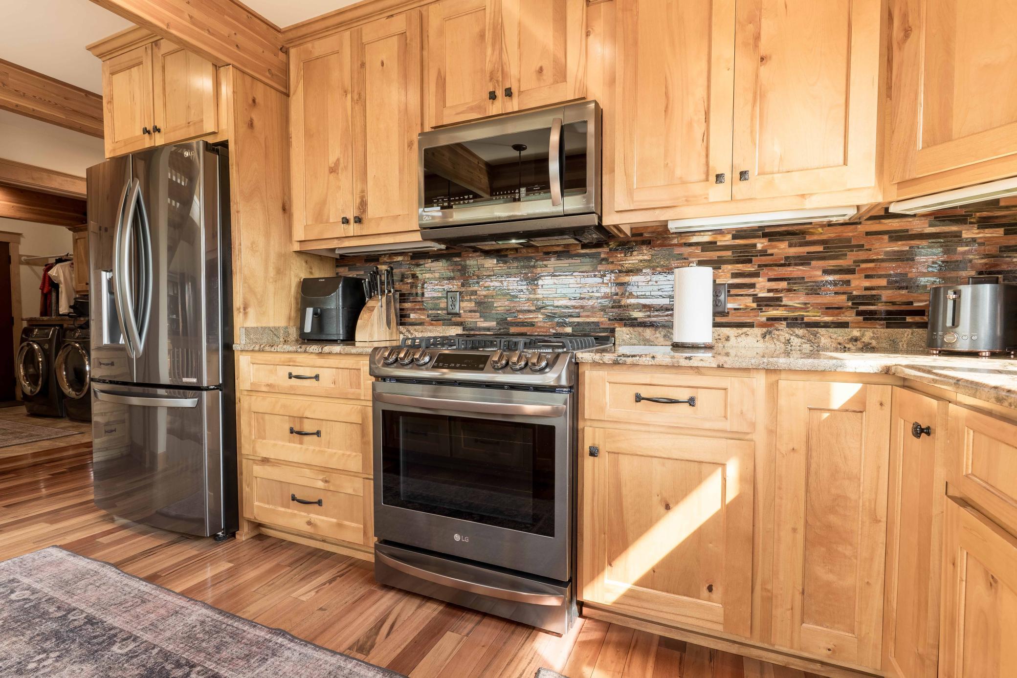 2016 single family home for sale at 2701 Pristine Bay Court NW in Alexandria, MN — 4 bed, 4 bath (photo 16 of 89)