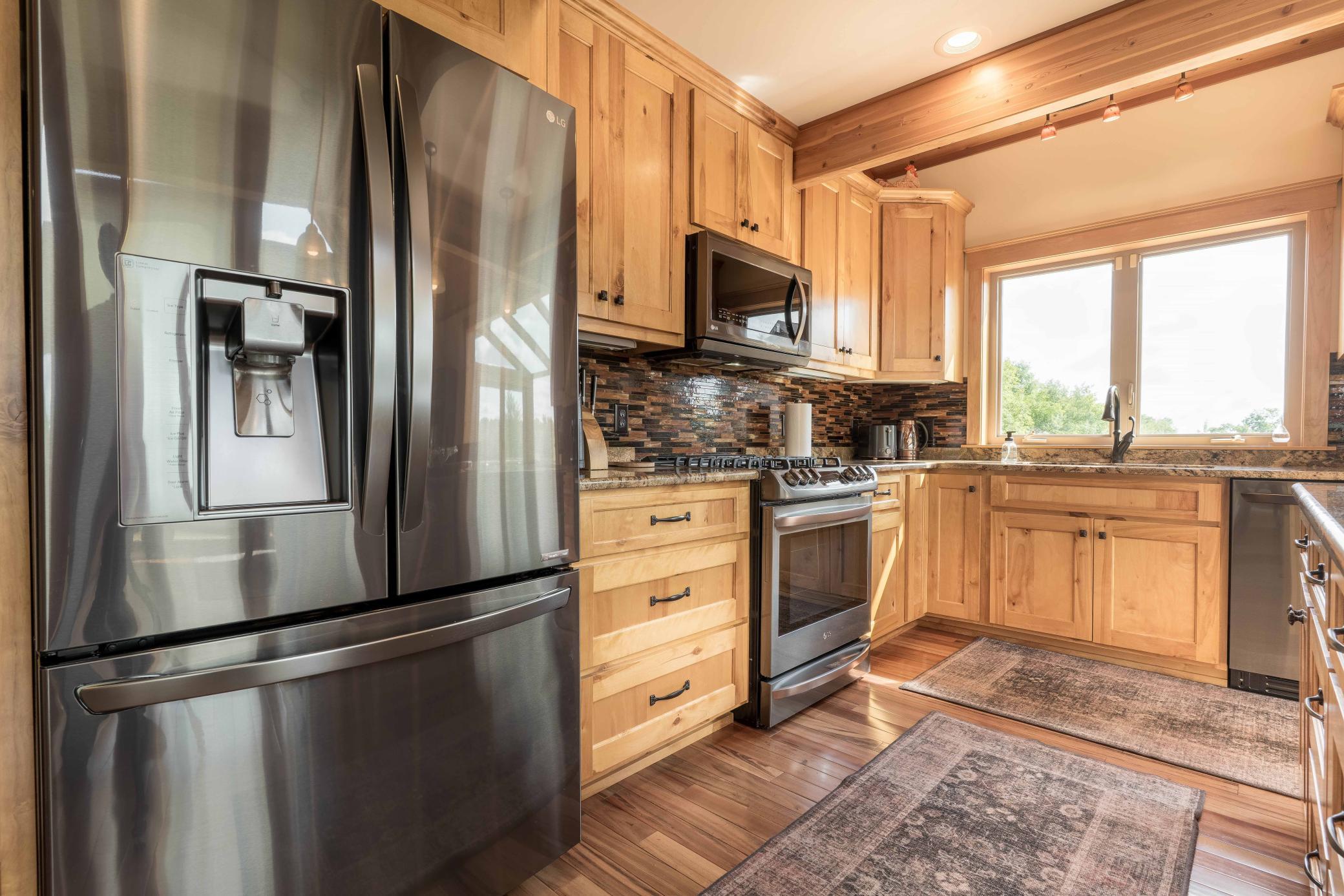 2016 single family home for sale at 2701 Pristine Bay Court NW in Alexandria, MN — 4 bed, 4 bath (photo 19 of 89)