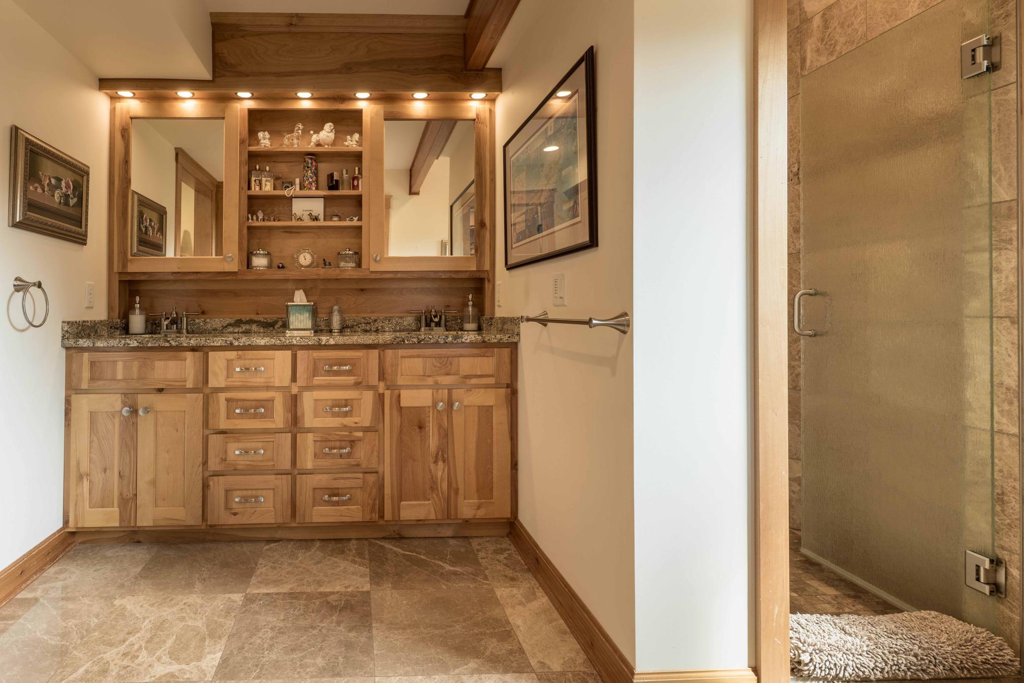2016 single family home for sale at 2701 Pristine Bay Court NW in Alexandria, MN — 4 bed, 4 bath (photo 23 of 89)