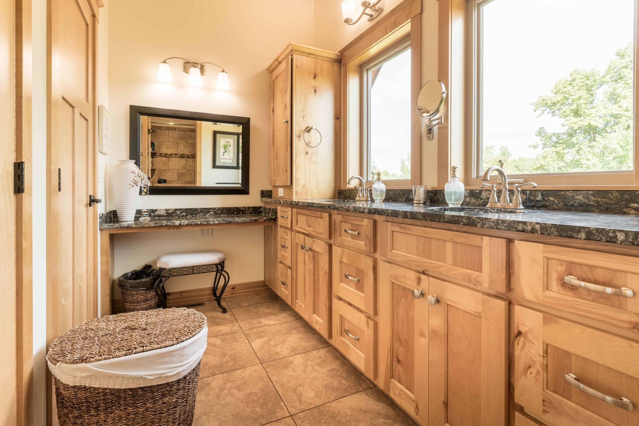 2016 single family home for sale at 2701 Pristine Bay Court NW in Alexandria, MN — 4 bed, 4 bath (photo 35 of 89)