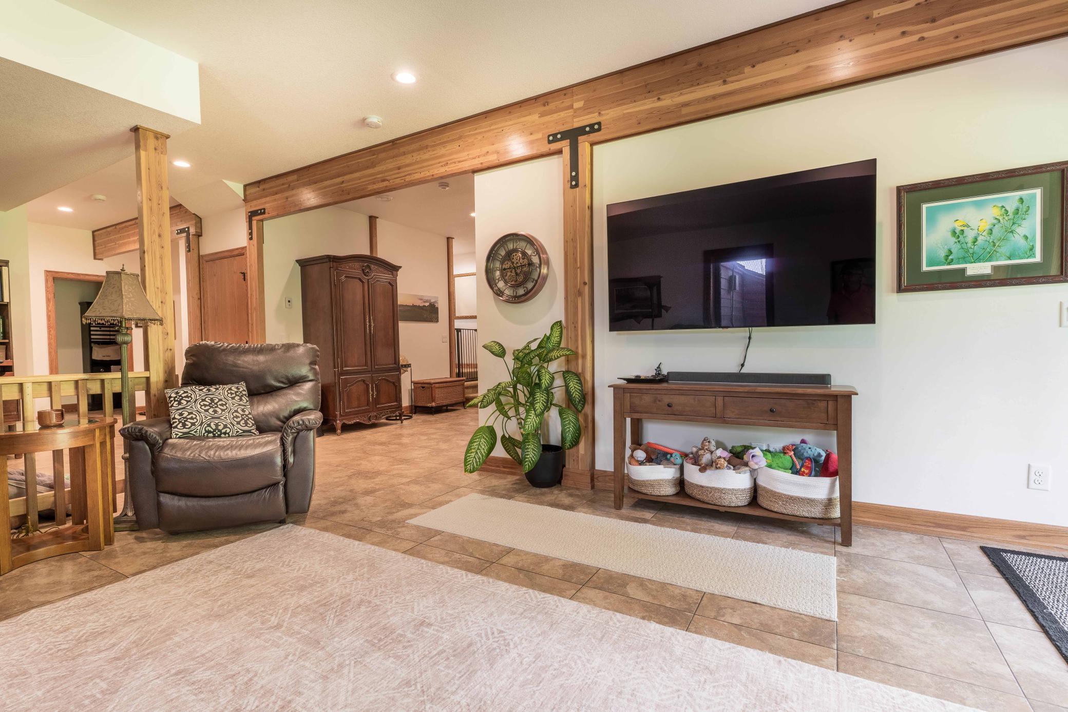 2016 single family home for sale at 2701 Pristine Bay Court NW in Alexandria, MN — 4 bed, 4 bath (photo 42 of 89)