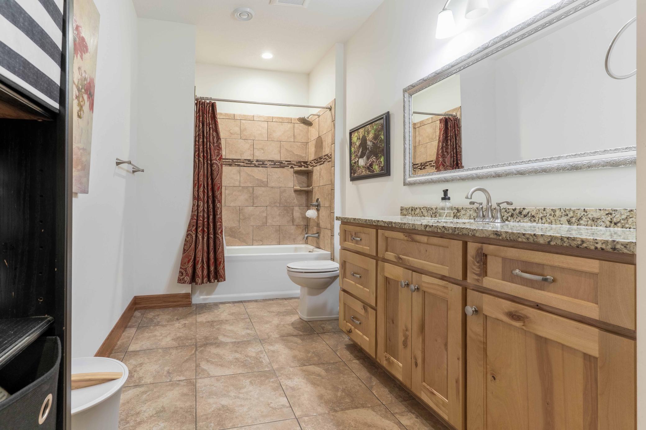 2016 single family home for sale at 2701 Pristine Bay Court NW in Alexandria, MN — 4 bed, 4 bath (photo 44 of 89)