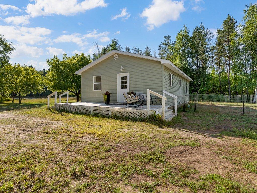 1967 single family home for sale at 4967 Barbeau Road in Brainerd, MN — 2 bed, 1 bath (photo 28 of 42)