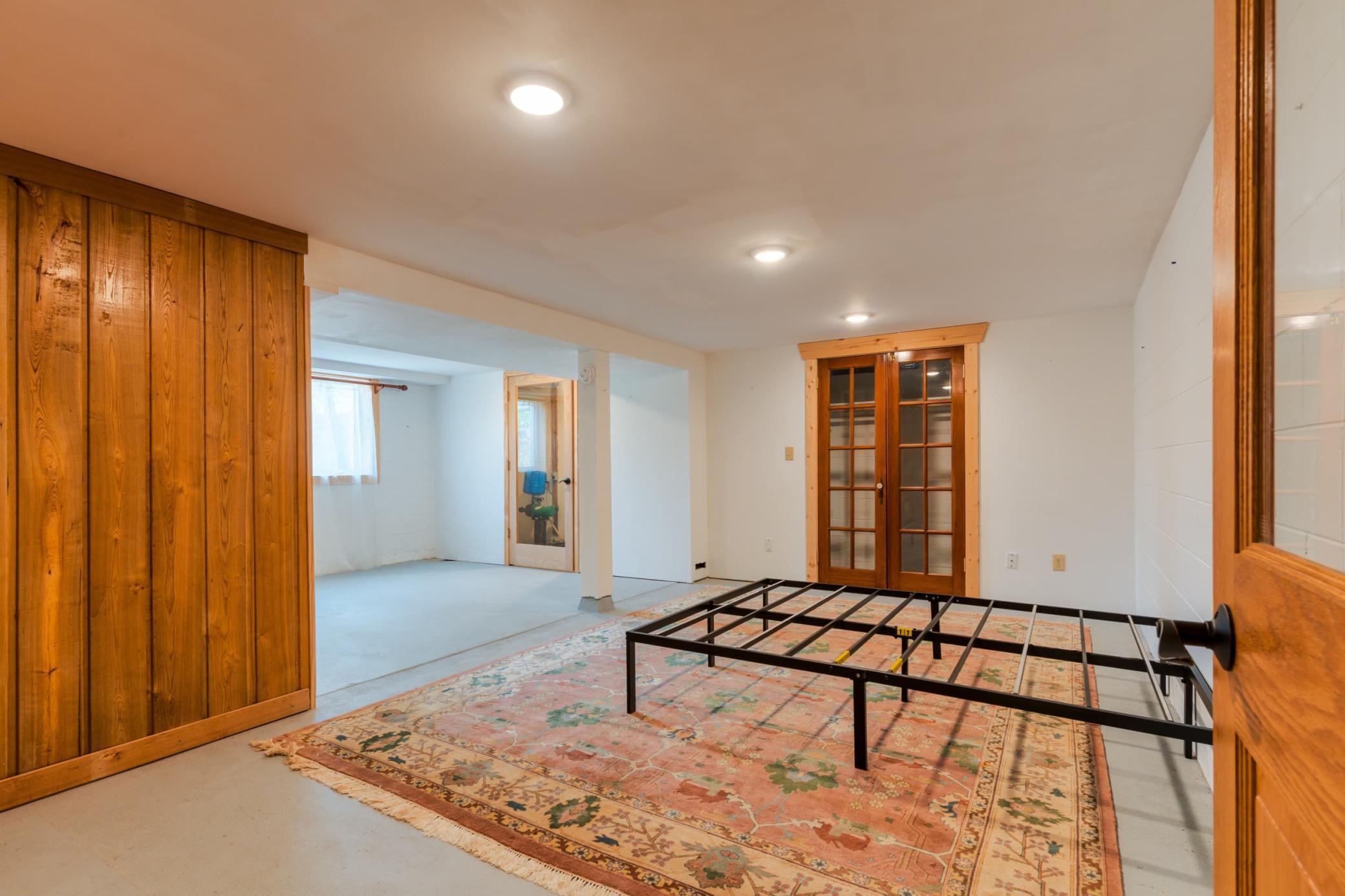 1962 single family home for sale at 718 Stoner Avenue SE in Bemidji, MN — 3 bed, 1 bath (photo 21 of 40)