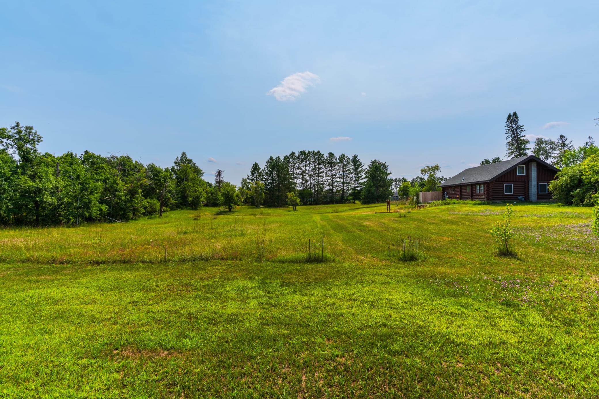 1962 single family home for sale at 718 Stoner Avenue SE in Bemidji, MN — 3 bed, 1 bath (photo 39 of 40)