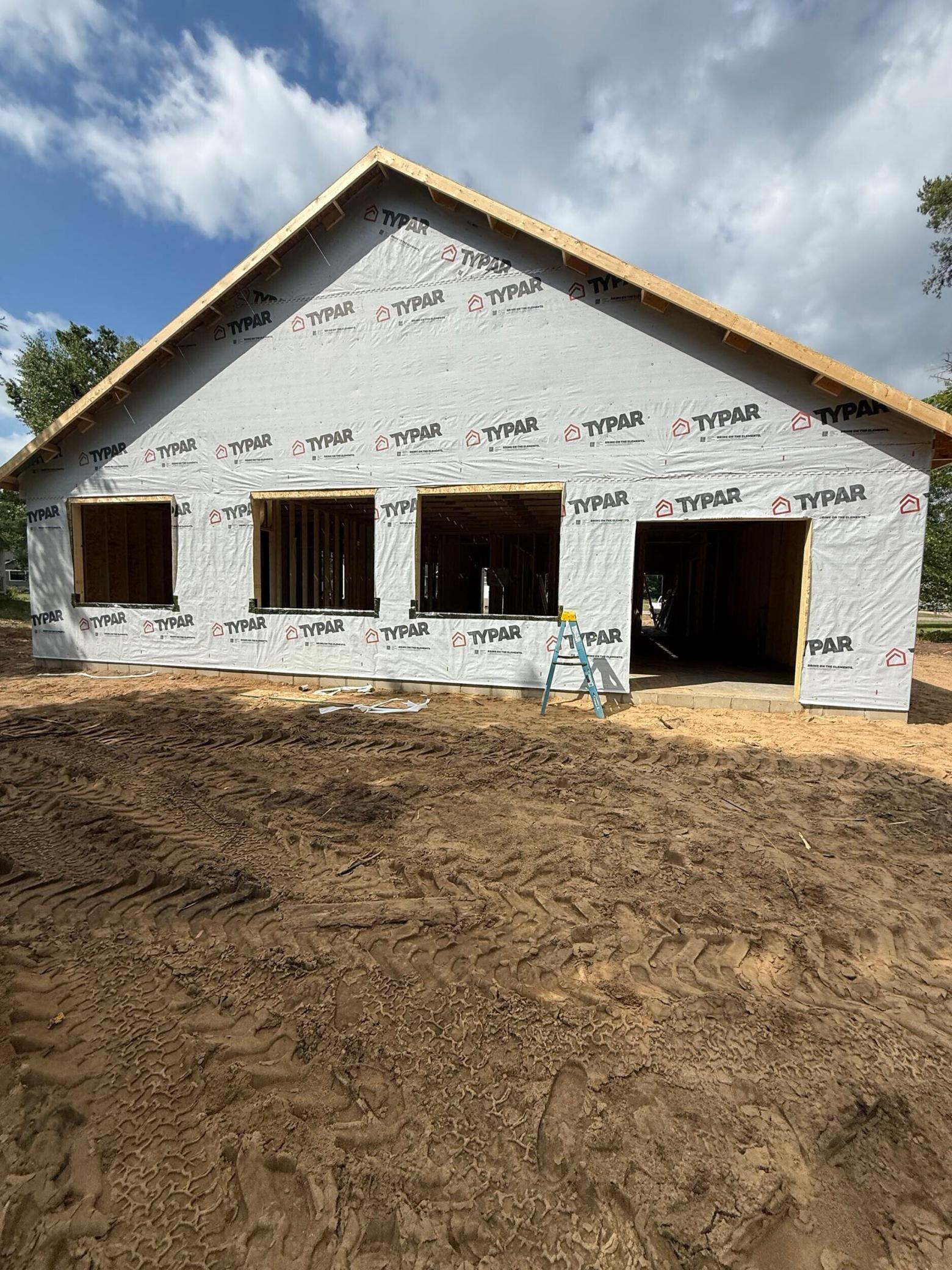 2026 single family home for sale at 13758 Oakwood Drive in Baxter, MN — 3 bed, 2 bath (photo 3 of 30)