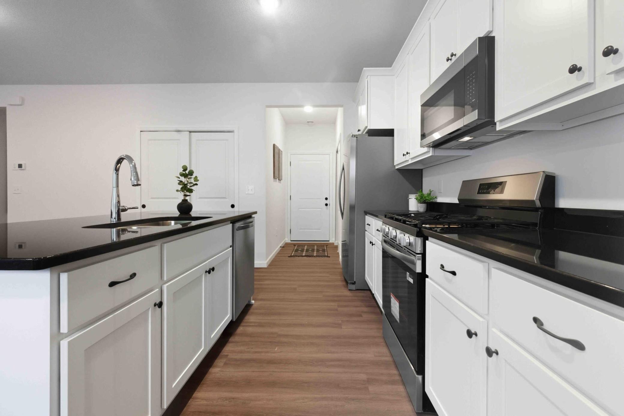 2026 single family home for sale at 13758 Oakwood Drive in Baxter, MN — 3 bed, 2 bath (photo 23 of 30)