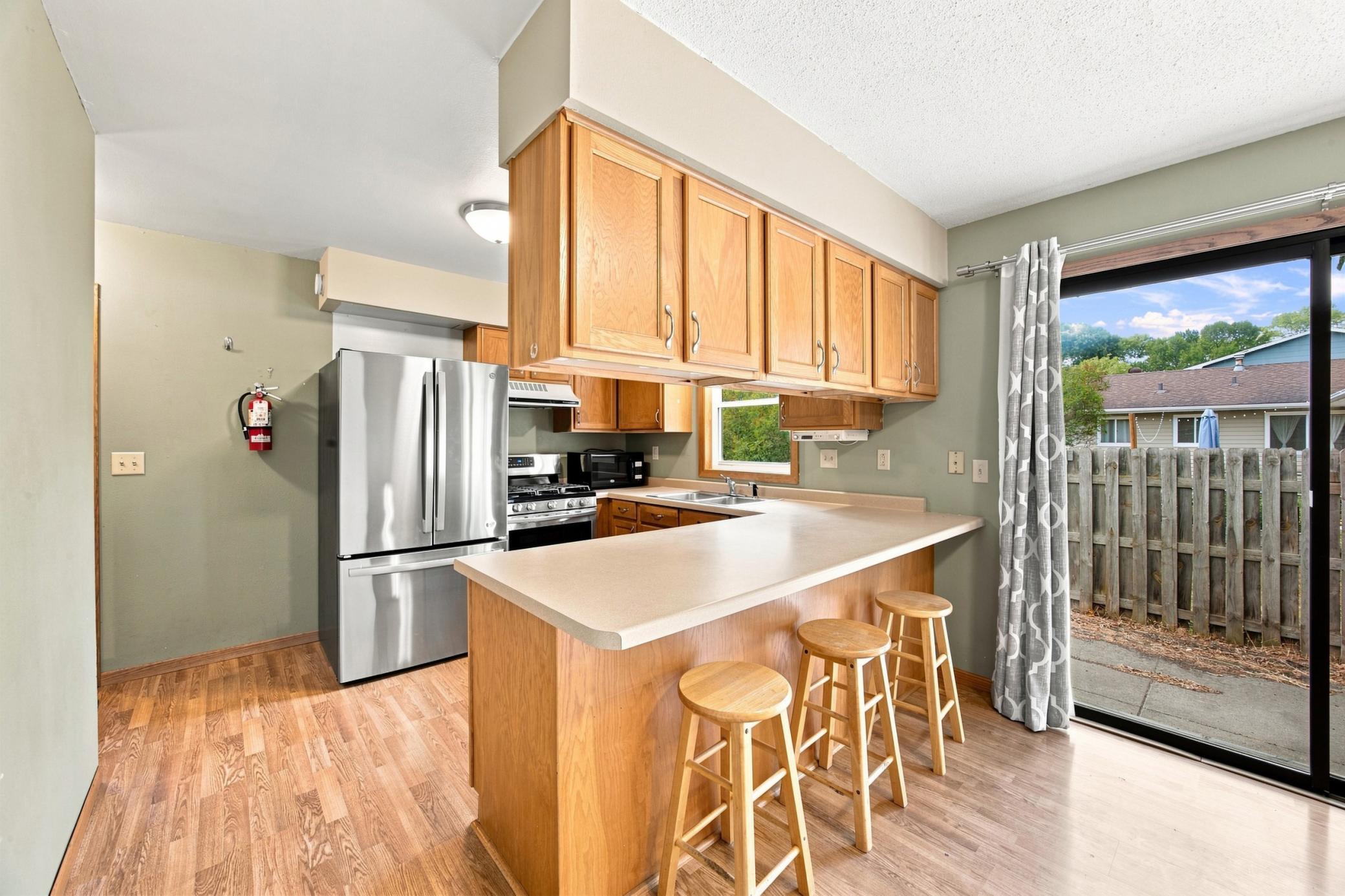 1969 single family home for sale at 2101 20th Street S in Moorhead, MN — 3 bed, 2 bath (photo 9 of 41)