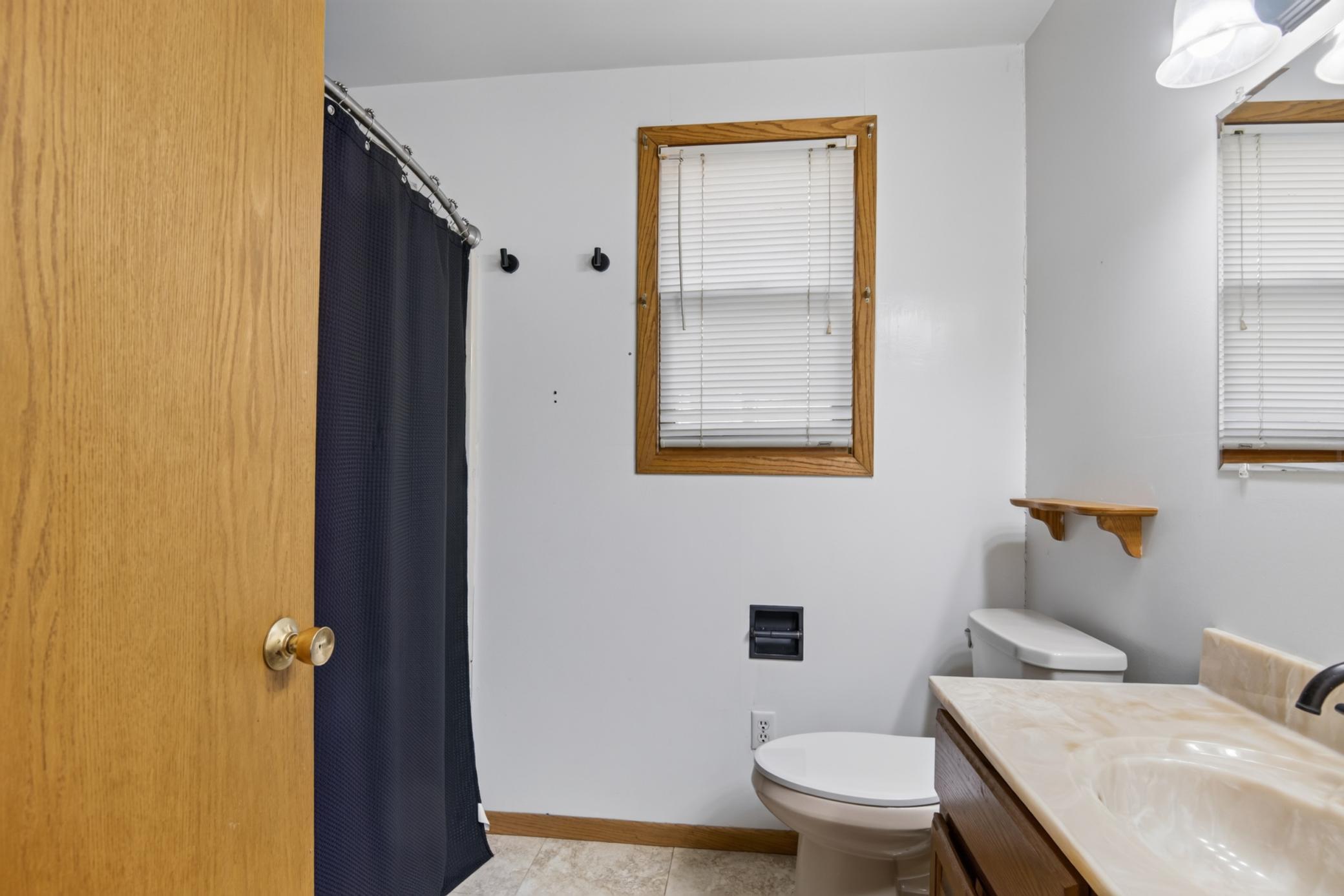 1920 single family home for sale at 521 5th Avenue NW in Valley City, ND — 2 bed, 2 bath (photo 11 of 38)