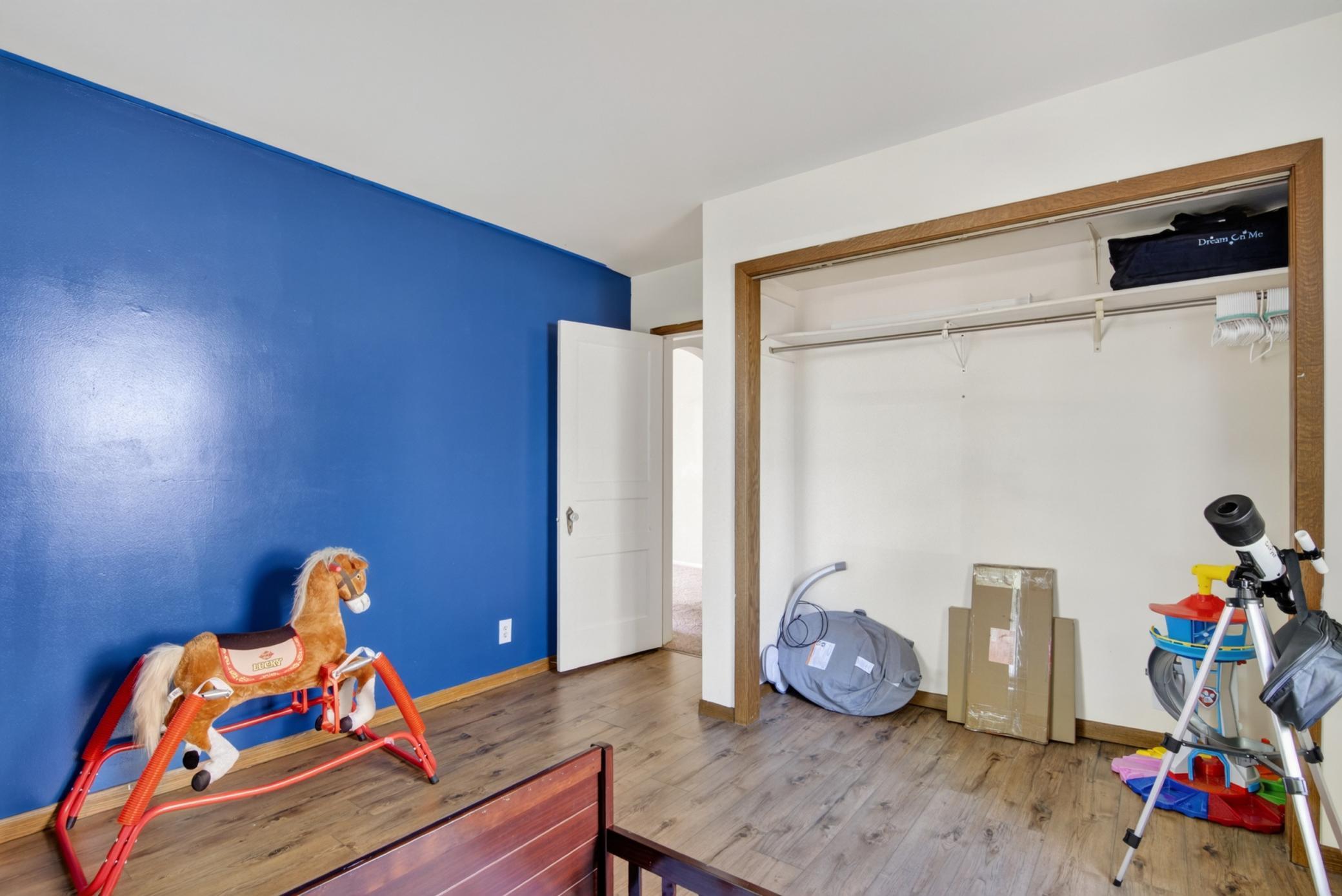 1920 single family home for sale at 521 5th Avenue NW in Valley City, ND — 2 bed, 2 bath (photo 15 of 38)