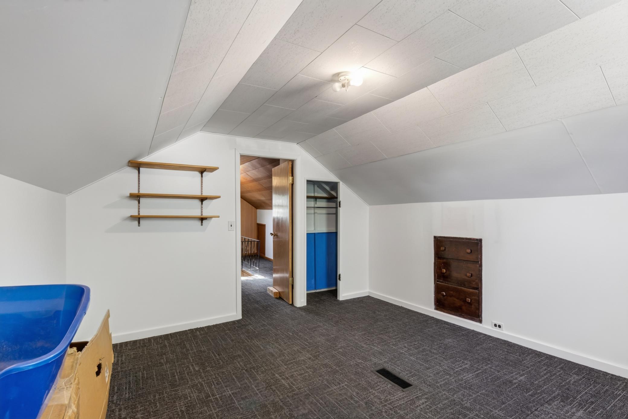 1920 single family home for sale at 521 5th Avenue NW in Valley City, ND — 2 bed, 2 bath (photo 19 of 38)