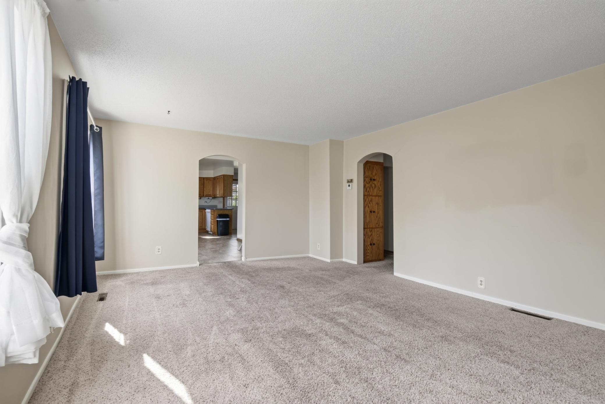 1920 single family home for sale at 521 5th Avenue NW in Valley City, ND — 2 bed, 2 bath (photo 3 of 38)