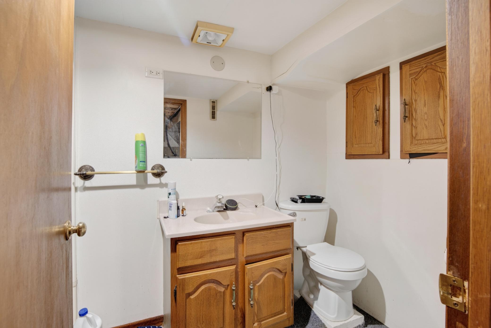 1920 single family home for sale at 521 5th Avenue NW in Valley City, ND — 2 bed, 2 bath (photo 25 of 38)