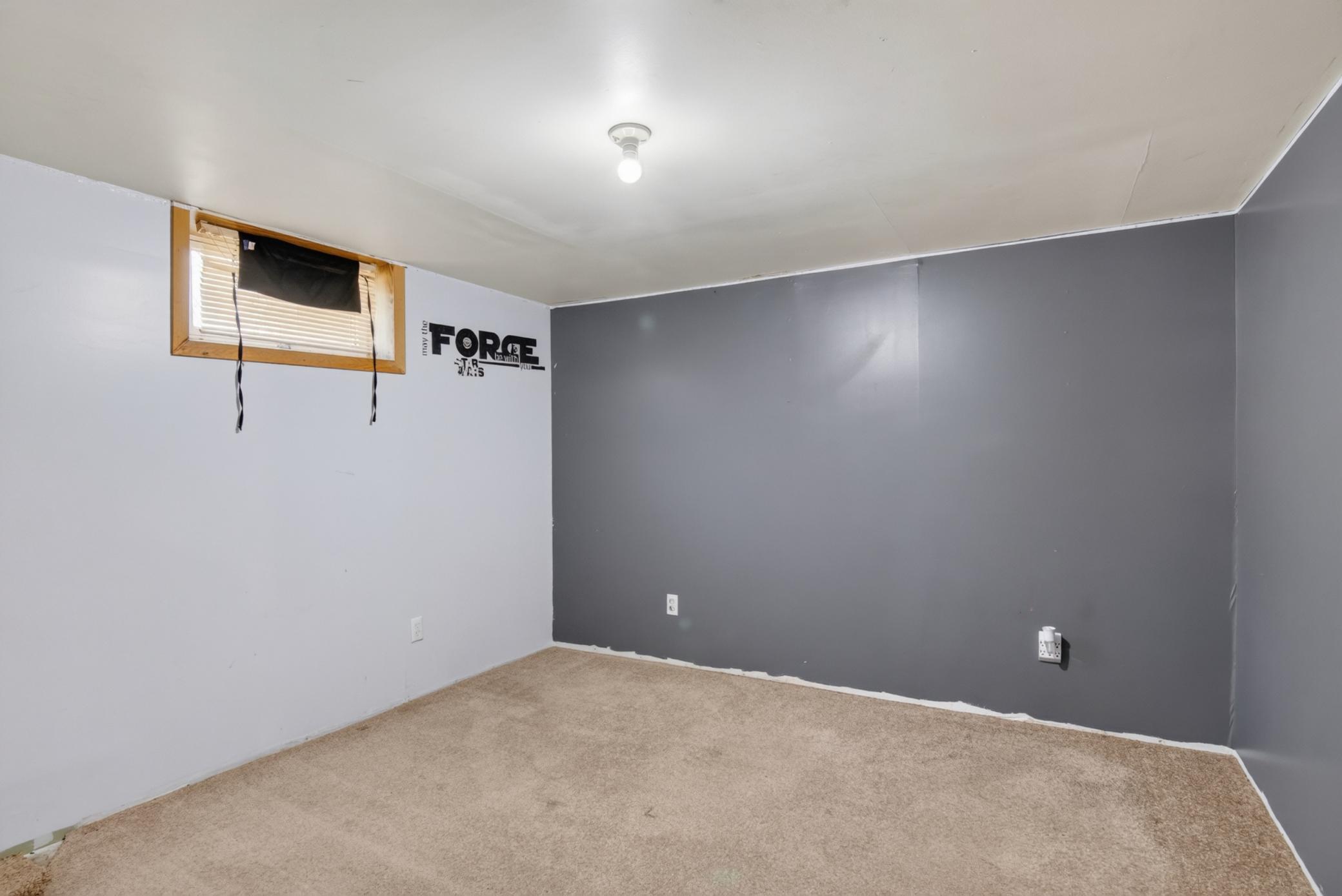 1920 single family home for sale at 521 5th Avenue NW in Valley City, ND — 2 bed, 2 bath (photo 27 of 38)