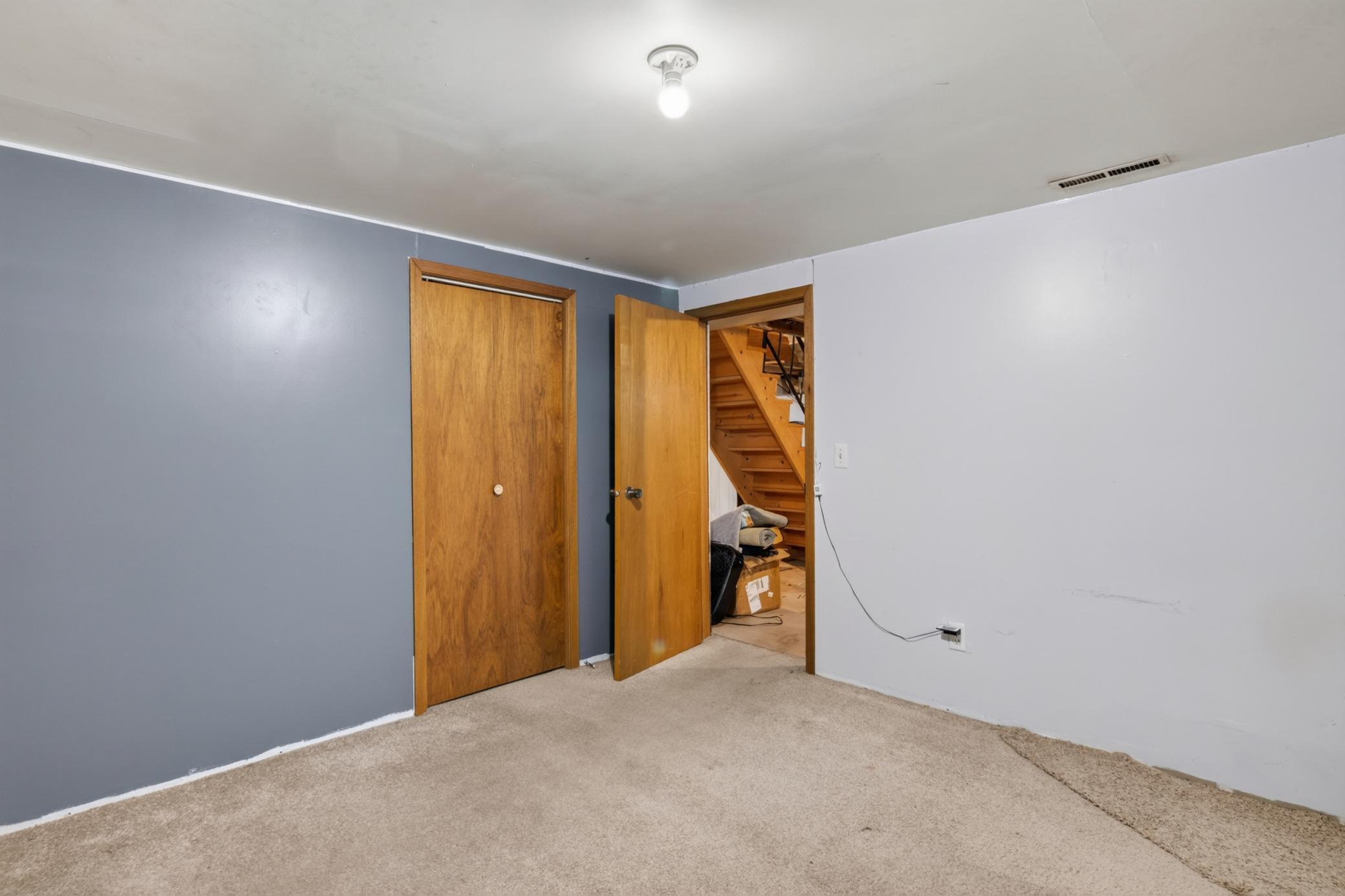 1920 single family home for sale at 521 5th Avenue NW in Valley City, ND — 2 bed, 2 bath (photo 28 of 38)
