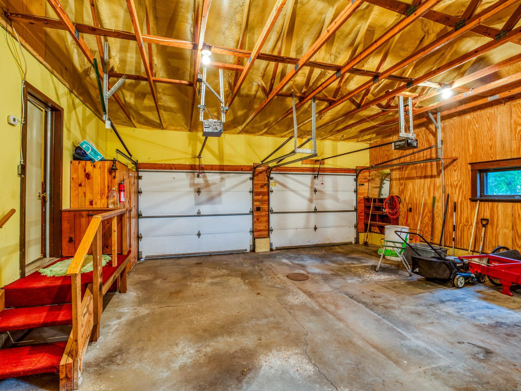 1979 single family home for sale at 1902 Lakeview Drive SW in Bemidji, MN — 2 bed, 2 bath (photo 11 of 58)