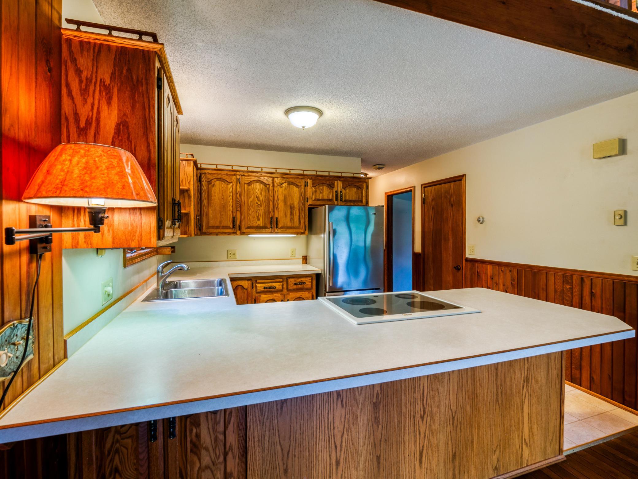 1979 single family home for sale at 1902 Lakeview Drive SW in Bemidji, MN — 2 bed, 2 bath (photo 18 of 58)