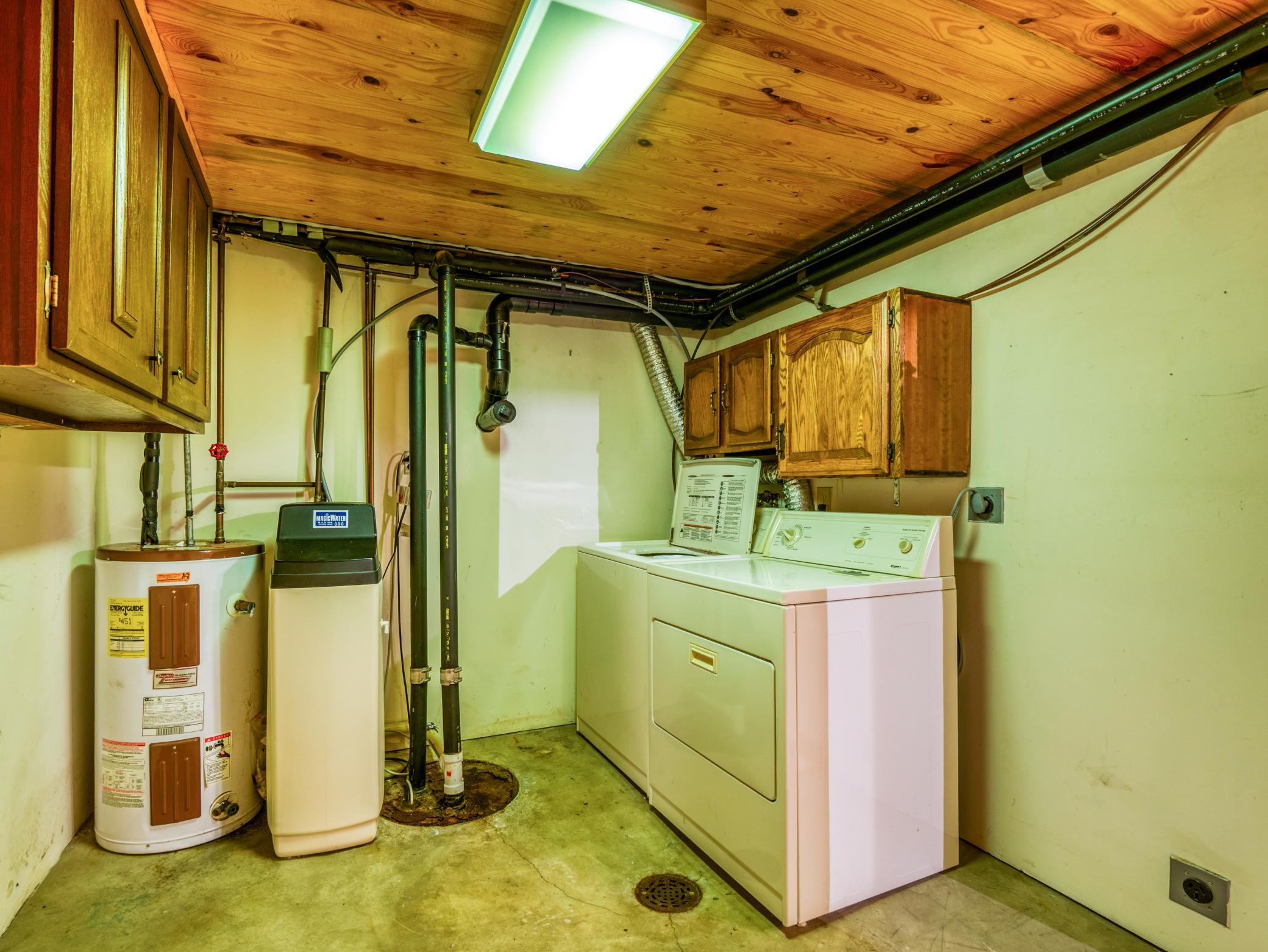 1979 single family home for sale at 1902 Lakeview Drive SW in Bemidji, MN — 2 bed, 2 bath (photo 30 of 58)
