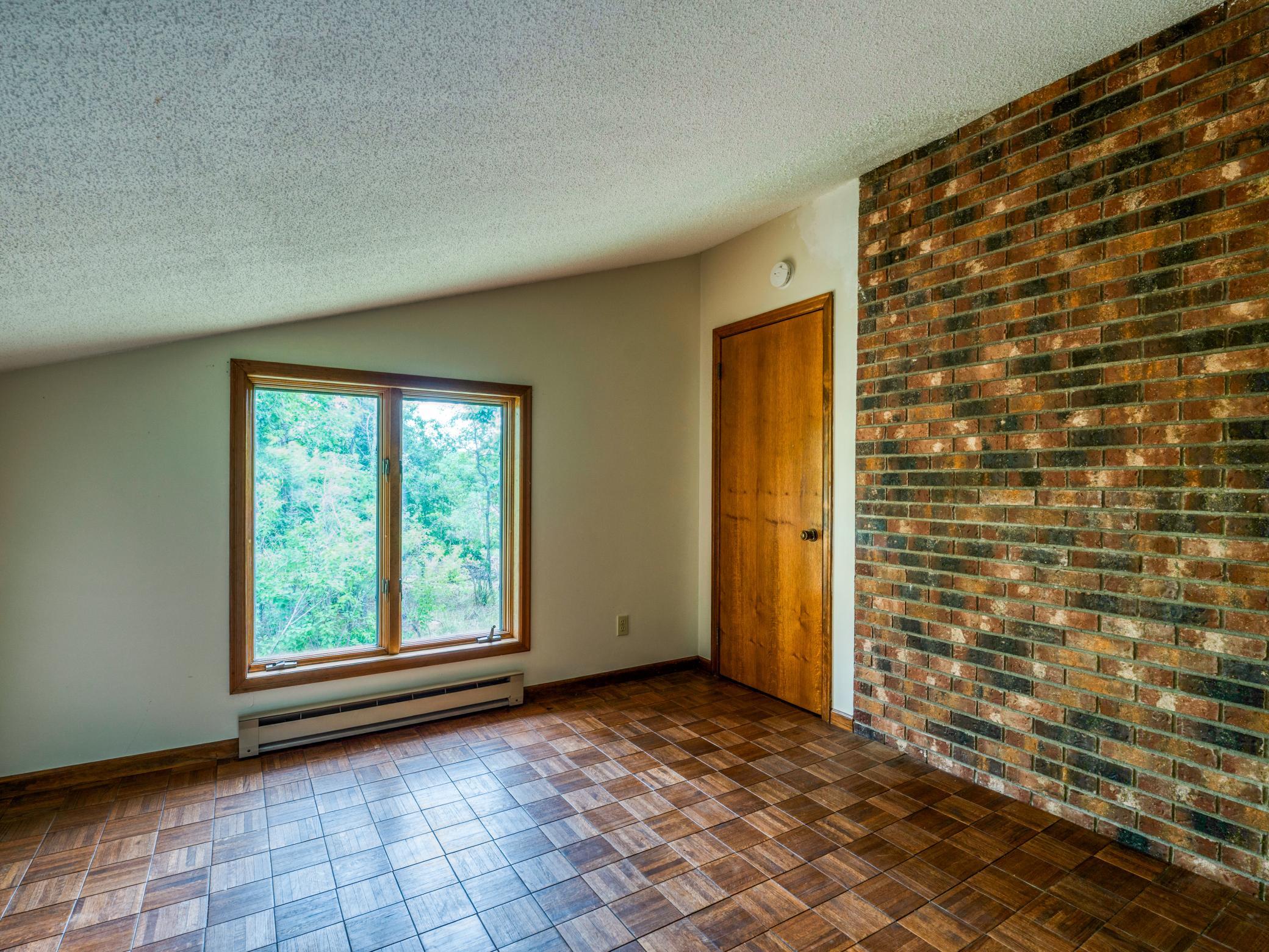 1979 single family home for sale at 1902 Lakeview Drive SW in Bemidji, MN — 2 bed, 2 bath (photo 41 of 58)