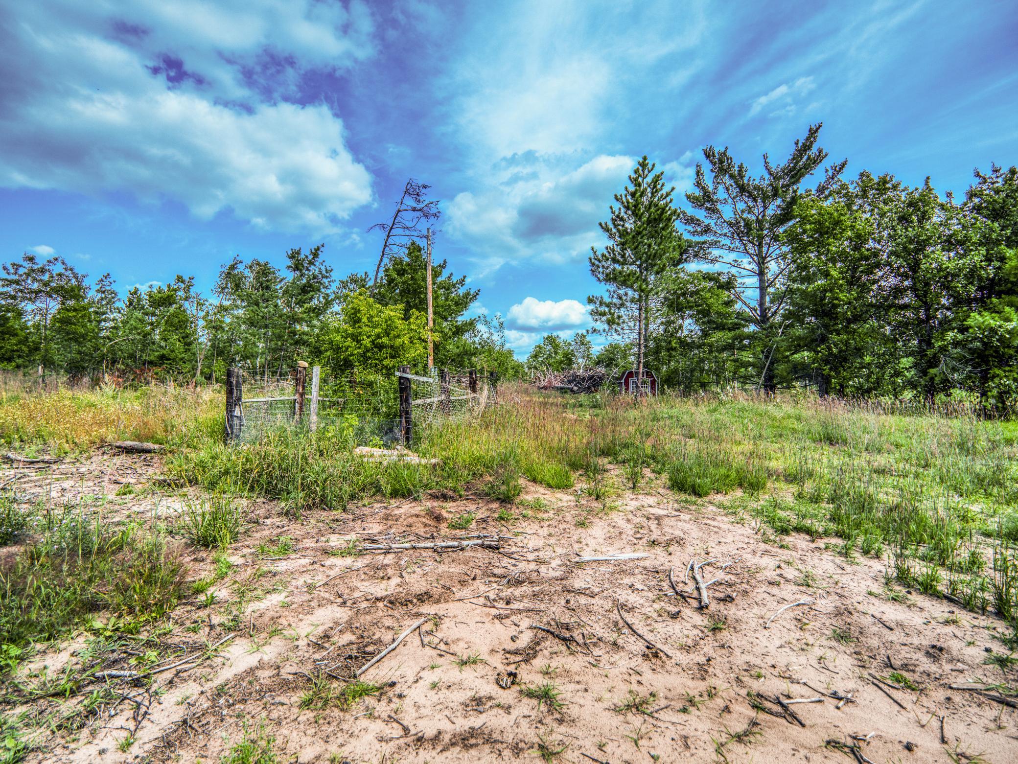 1979 single family home for sale at 1902 Lakeview Drive SW in Bemidji, MN — 2 bed, 2 bath (photo 46 of 58)